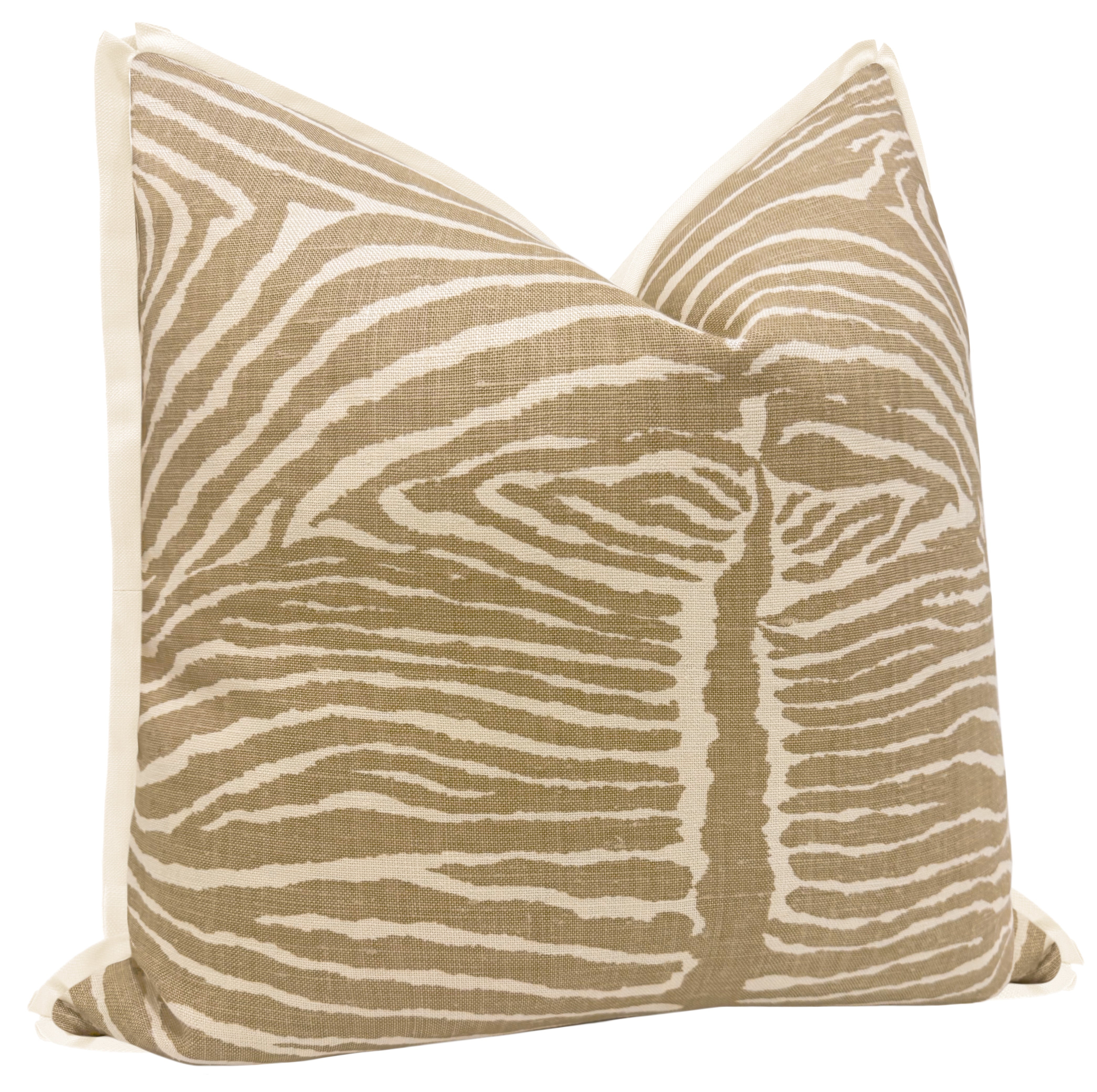 LE ZEBRE // BEIGE - LITTLE LUMBAR 12" X 18" - Image 1