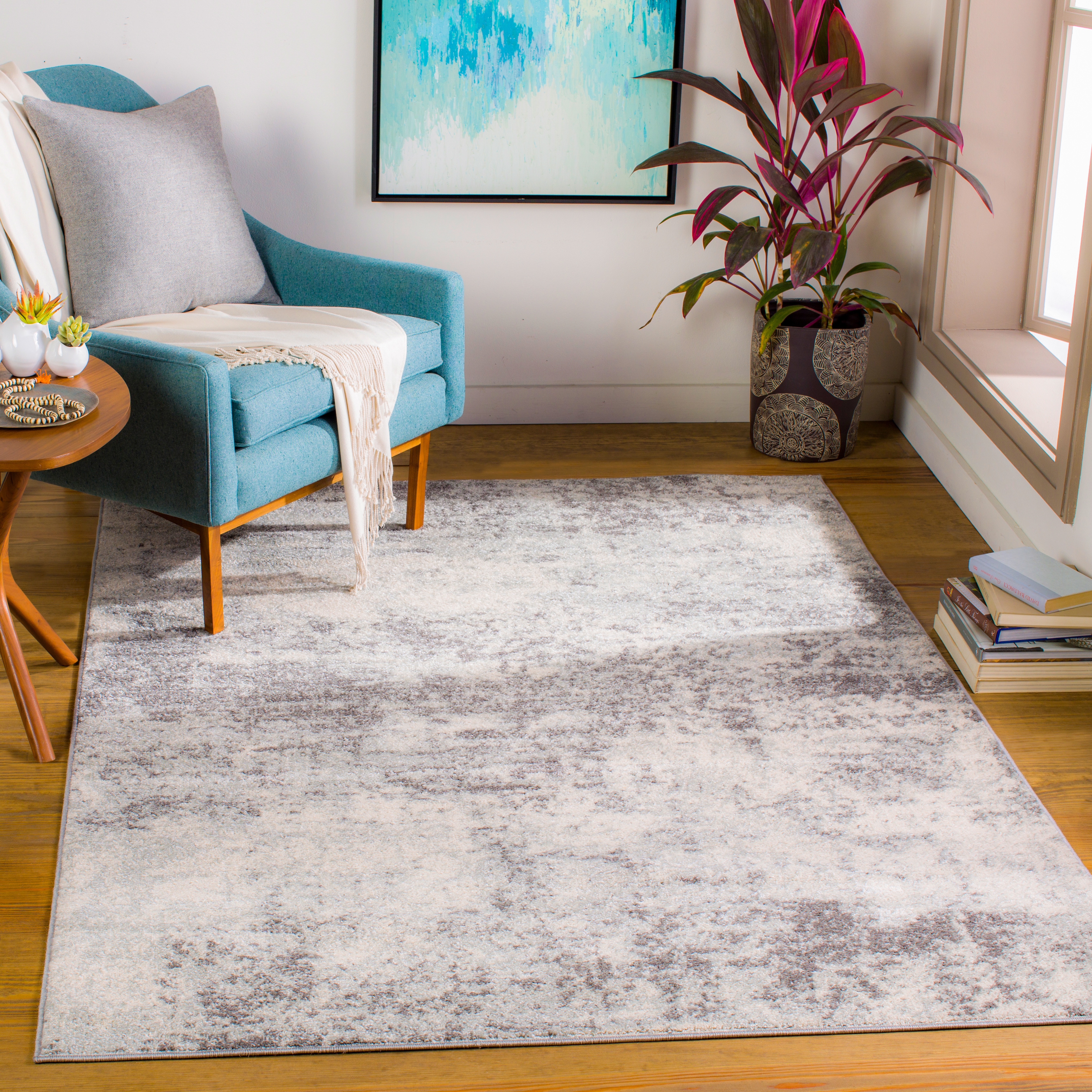 Chester Gray Indoor 5'3" x 7'3" Machine Woven Rug - Image 1