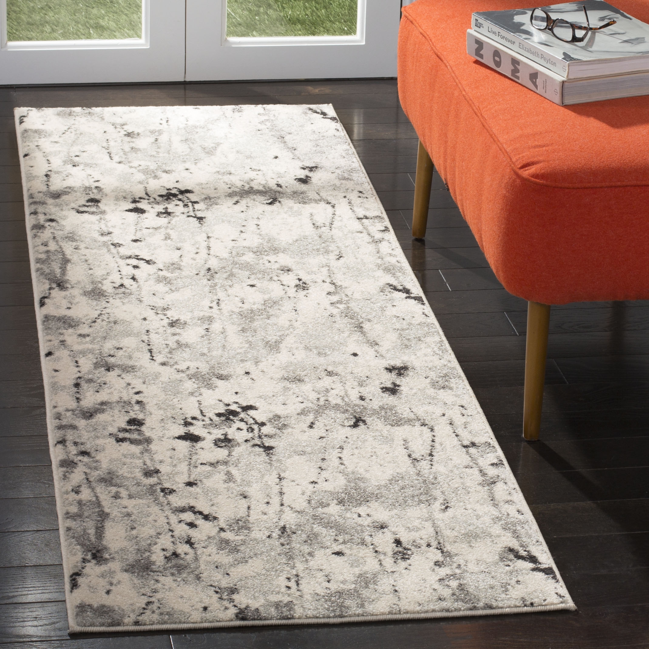 Arlo Home Woven Area Rug, EVK284F, Ivory/Grey,  2' 2" X 7' - Image 1