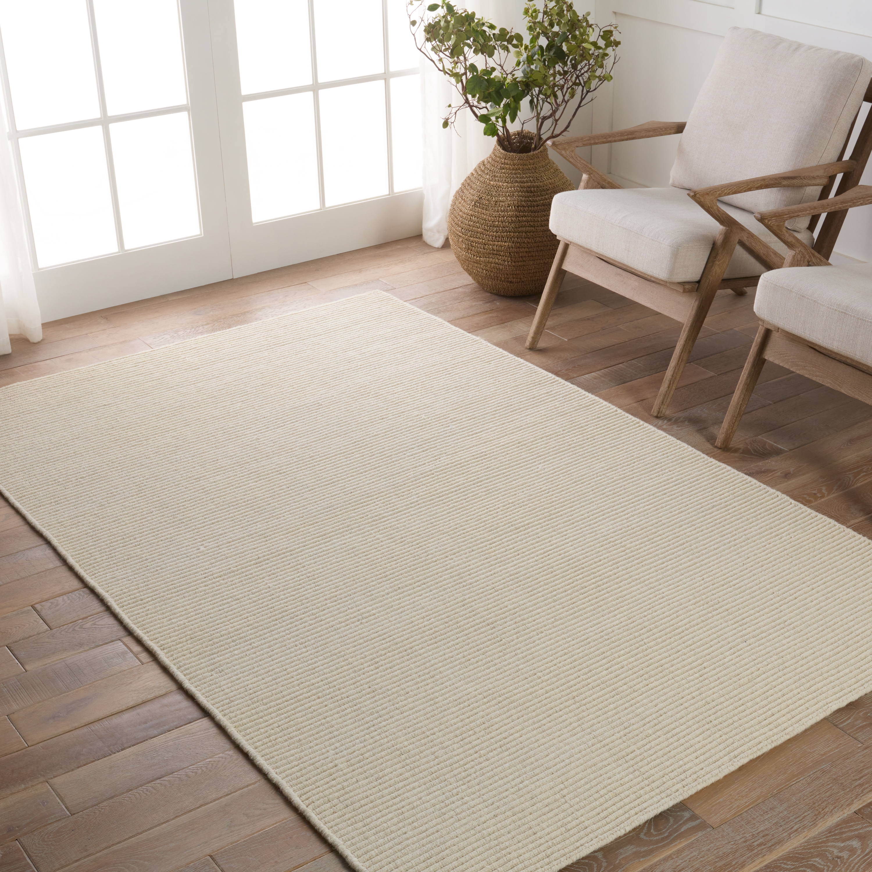 Shyre Handmade Solid Cream Area Rug (6'X9') - Image 4