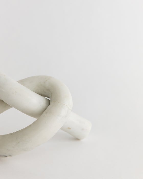 Knotted Marble Object - Image 4