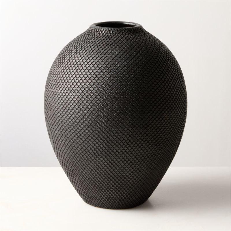 Cusco Textured Black Terracotta Vase Tall - Image 3