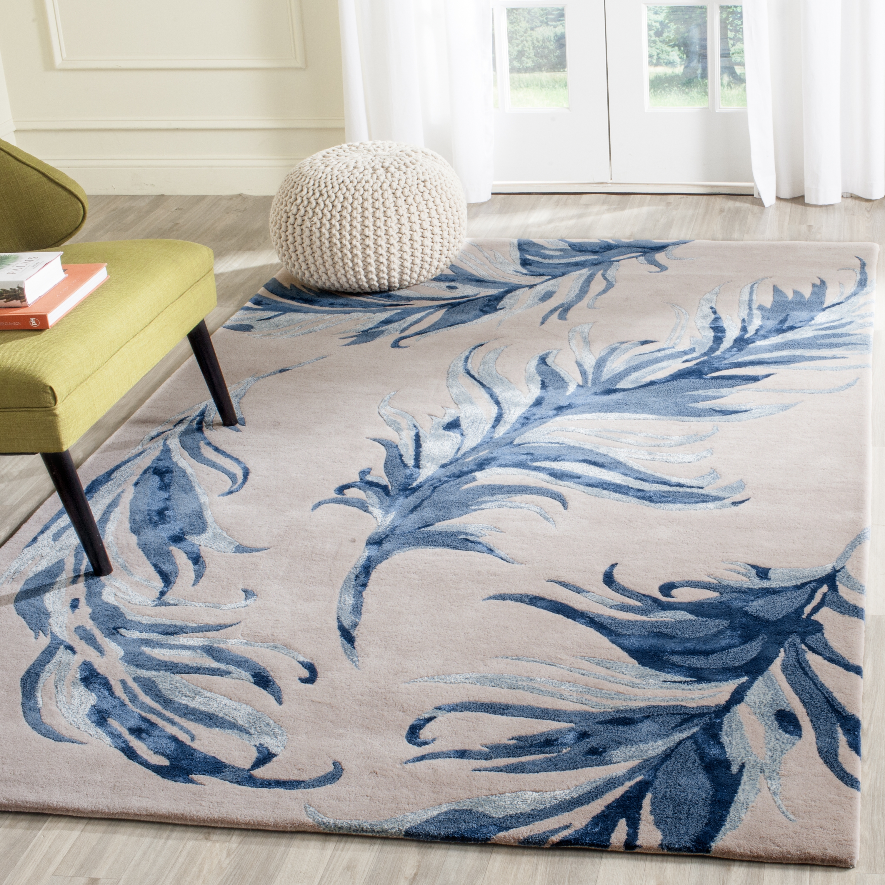 Arlo Home Hand Tufted Area Rug, ALR121E, Beige/Blue,  5' X 8' - Image 1
