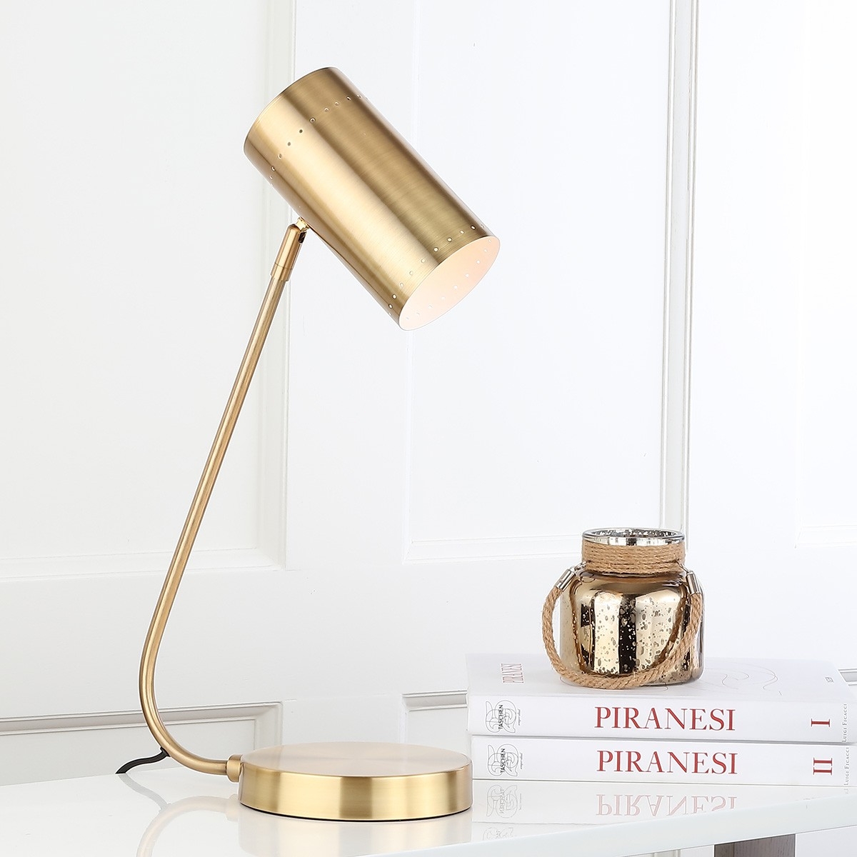 Crane Table Lamp - Gold - Arlo Home - Image 2