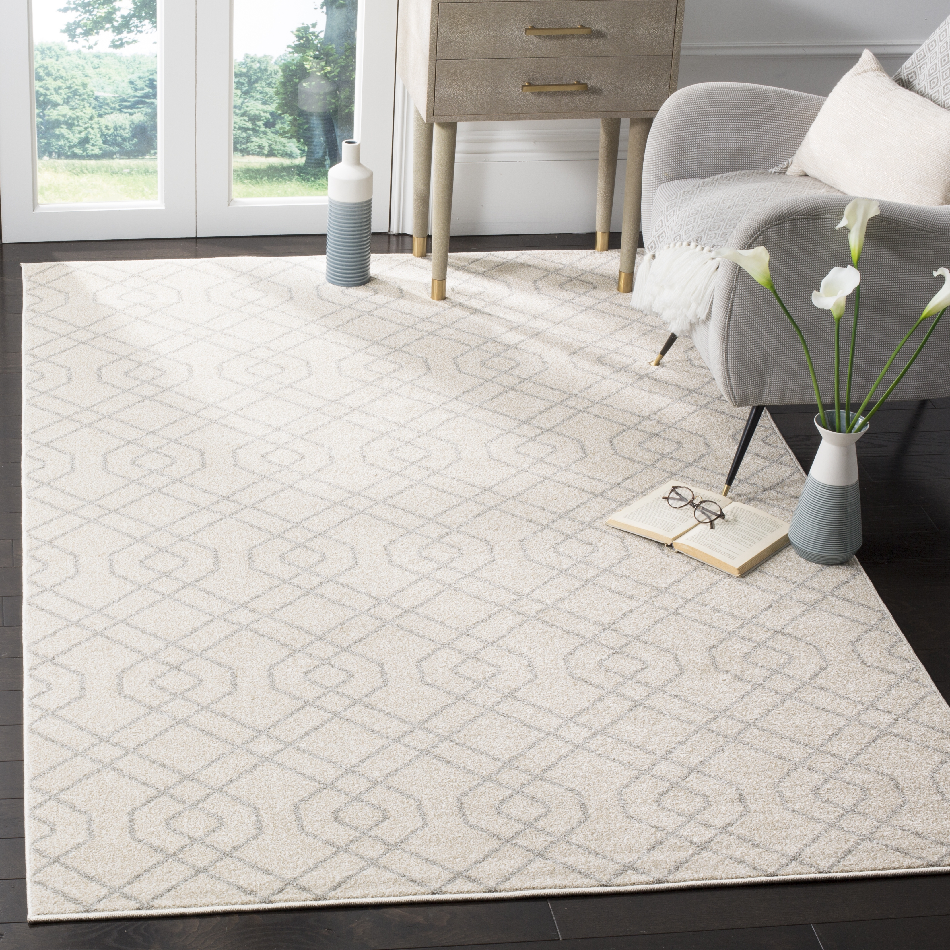 Arlo Home Indoor/Outdoor Woven Area Rug, AMT407K, Ivory/Light Grey,  5' X 8' - Image 1