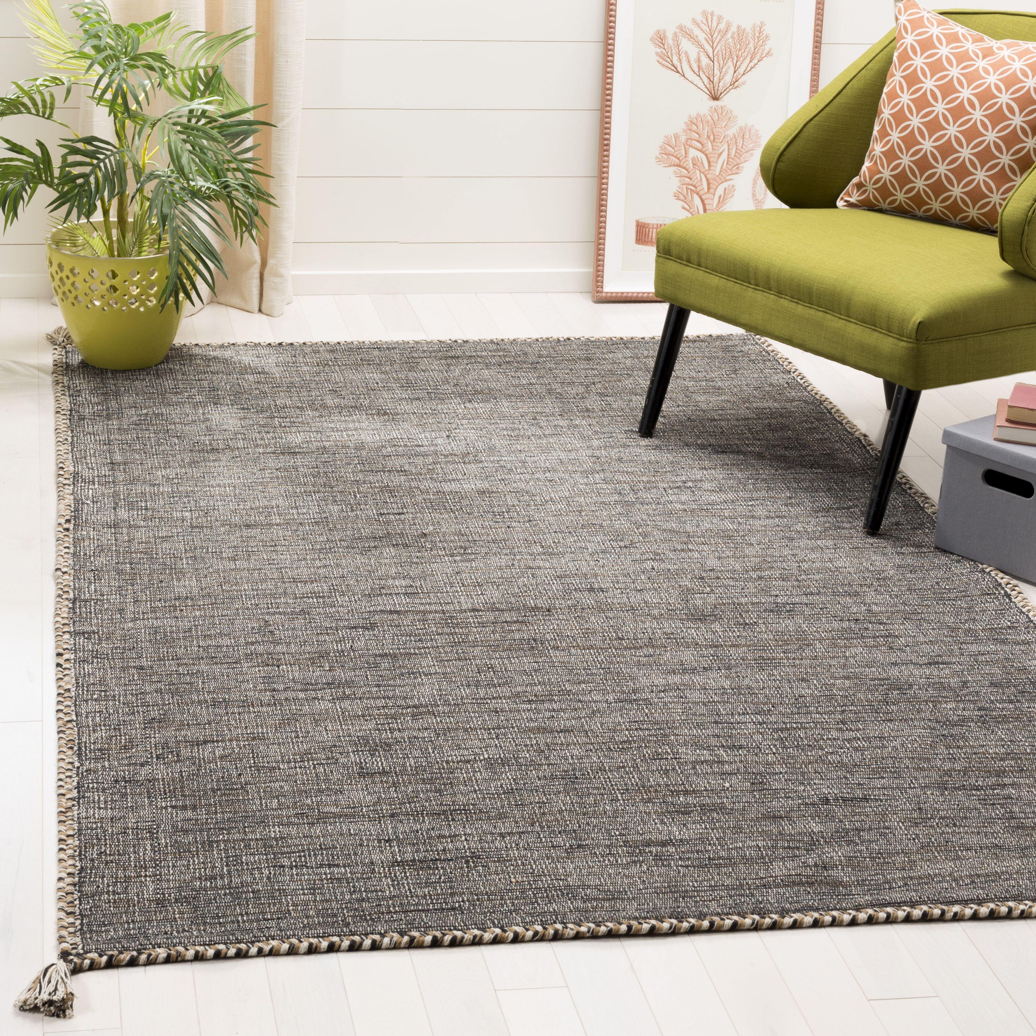 Arlo Home Hand Woven Area Rug, MTK150B, Beige/Black,  5' X 8' - Image 1