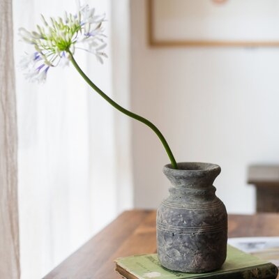 Leeann Table Vase - Image 0