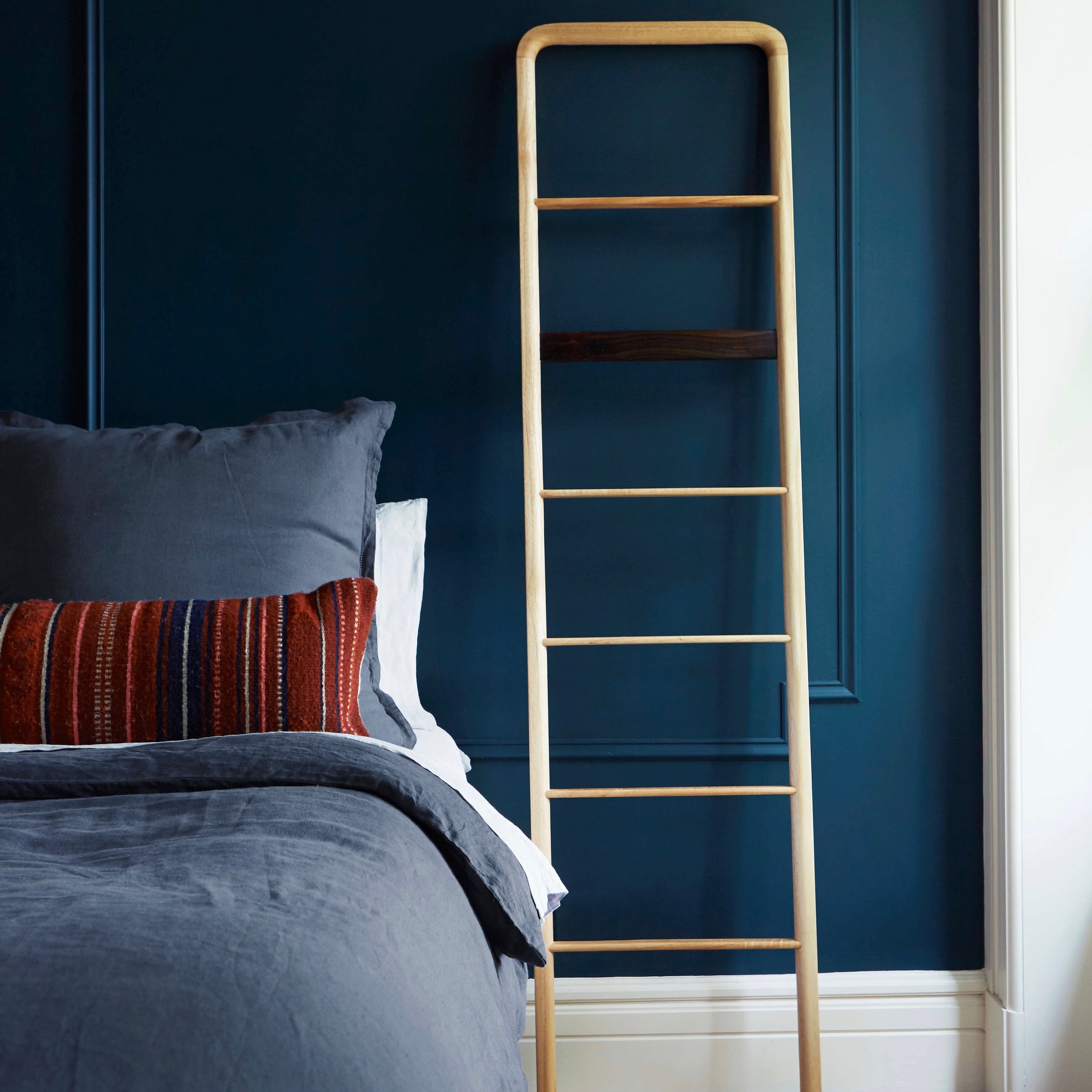 The Citizenry Stonewashed Linen Euro Shams | Indigo Chambray - Image 7