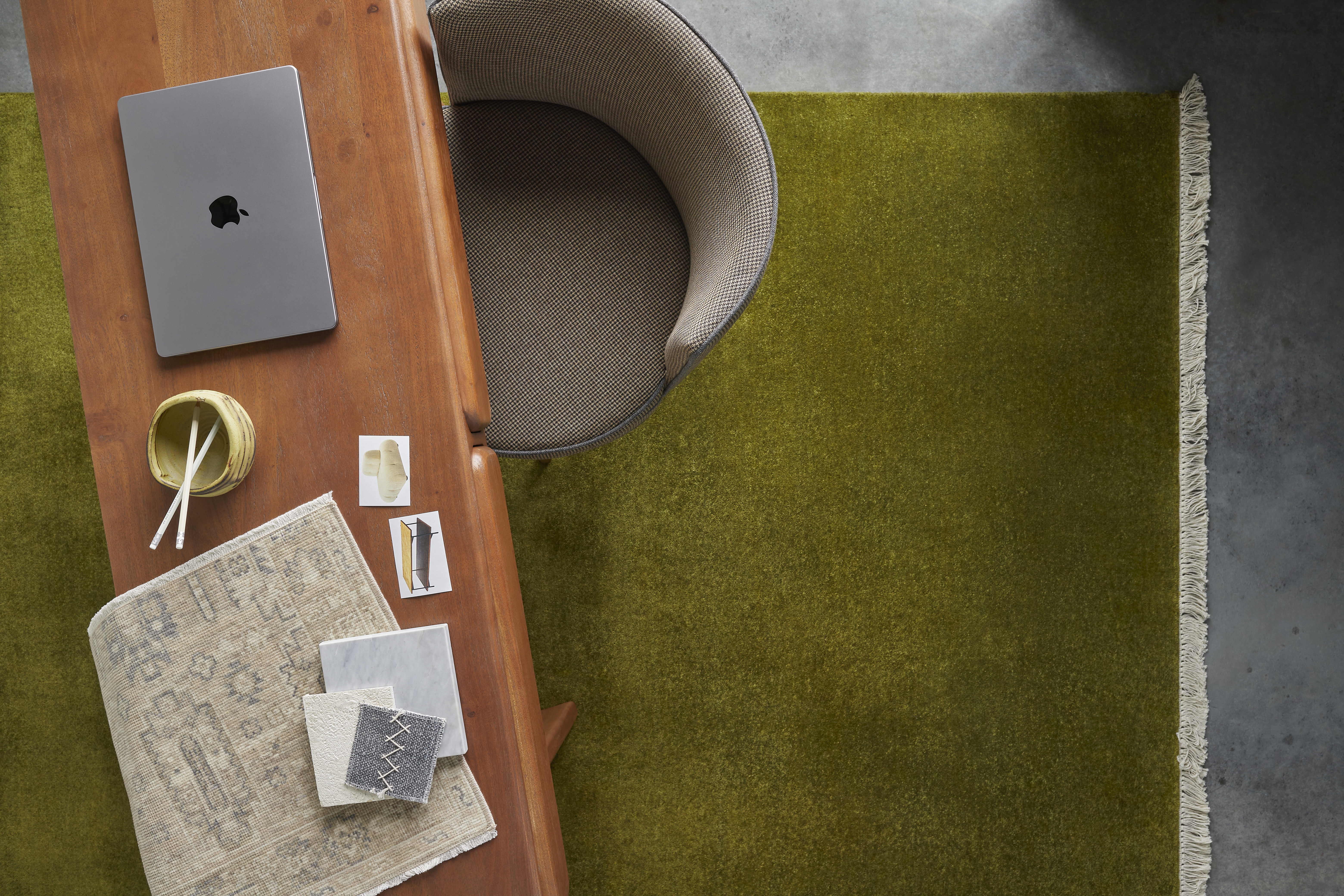 Evergreen Brown Indoor 9' x 12' Handmade Rug - Image 3