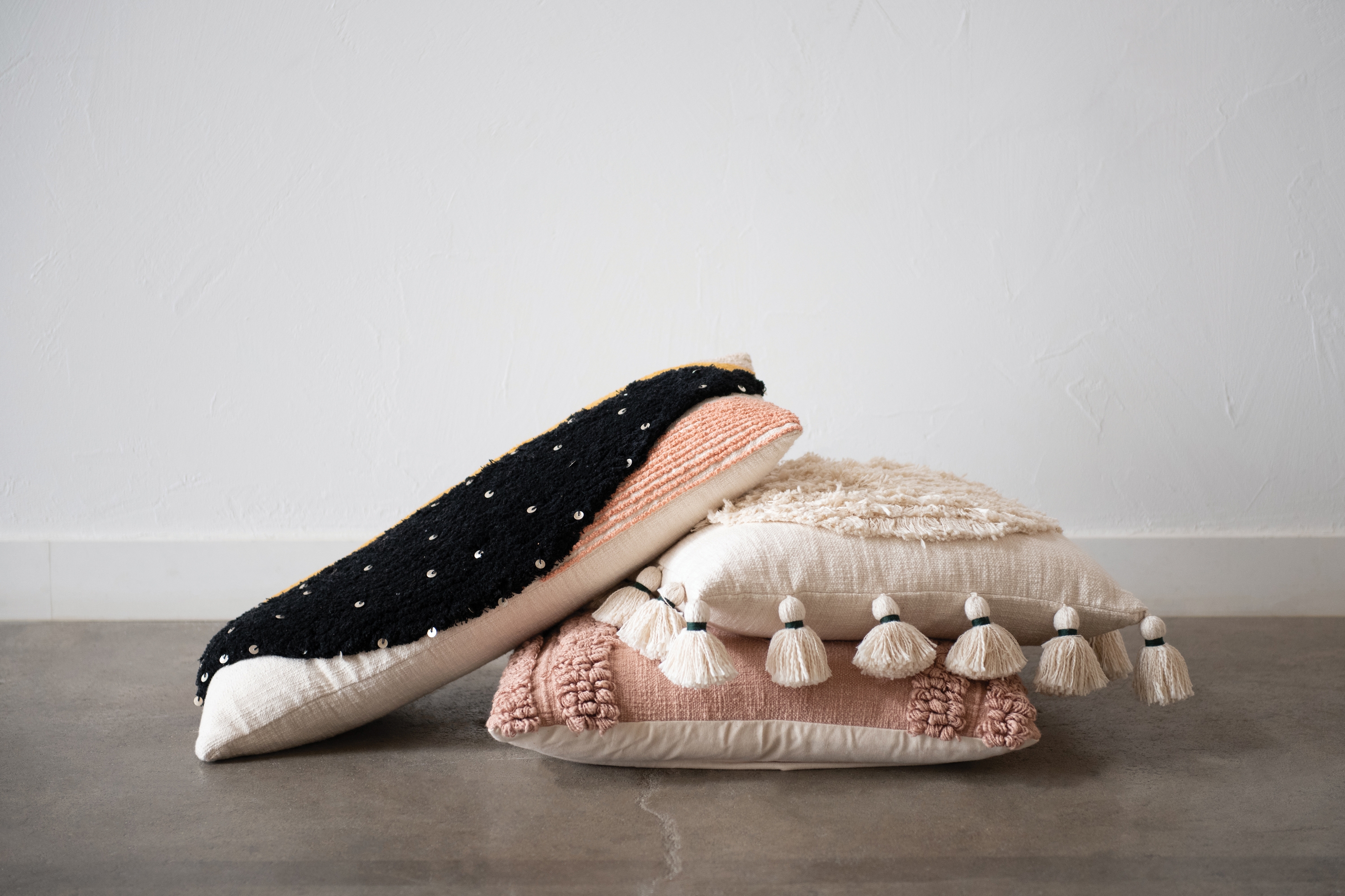 Rhea Pillow, 22" x 22" - Image 1