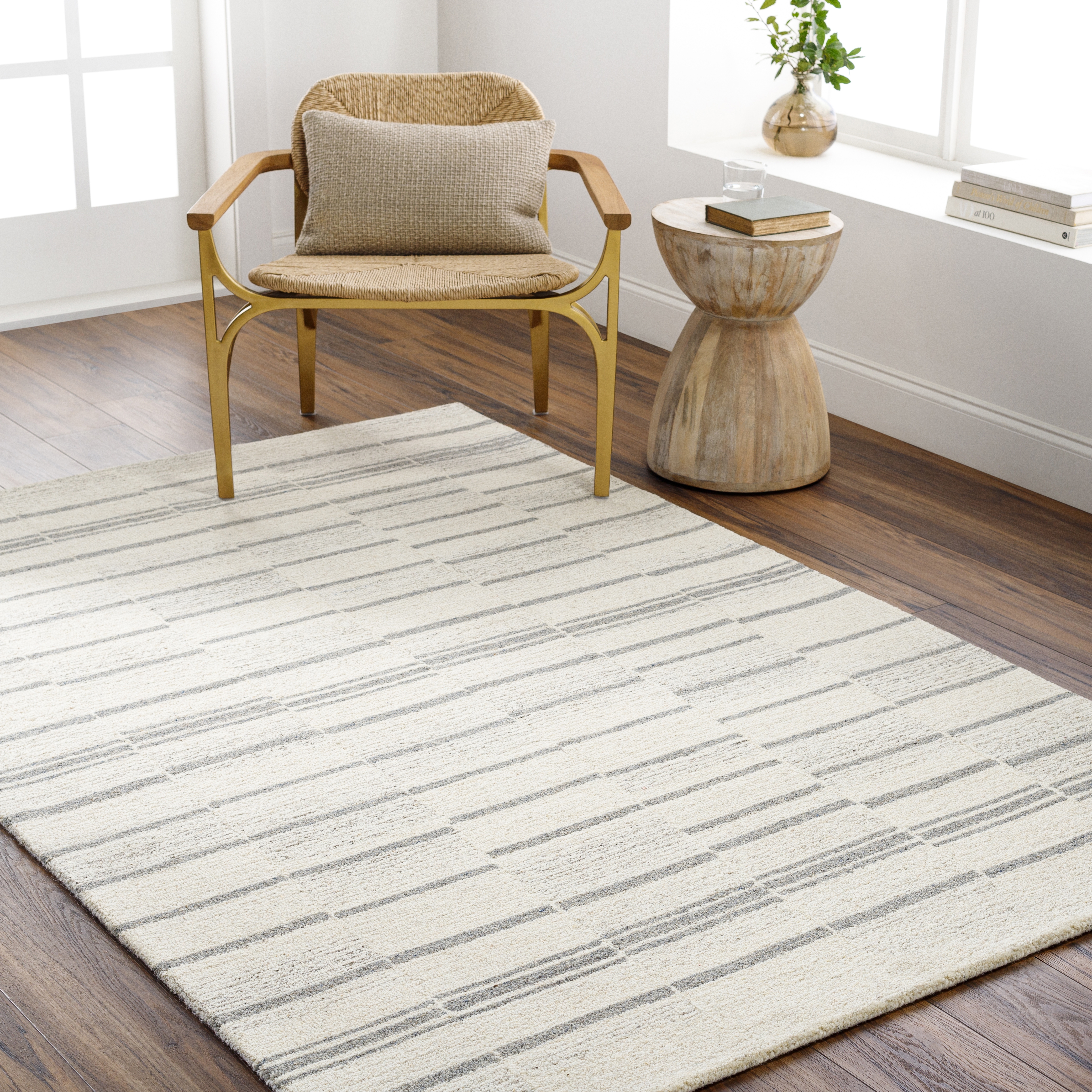 Granada Beige Indoor 2' x 3' Handmade Rug - Image 1