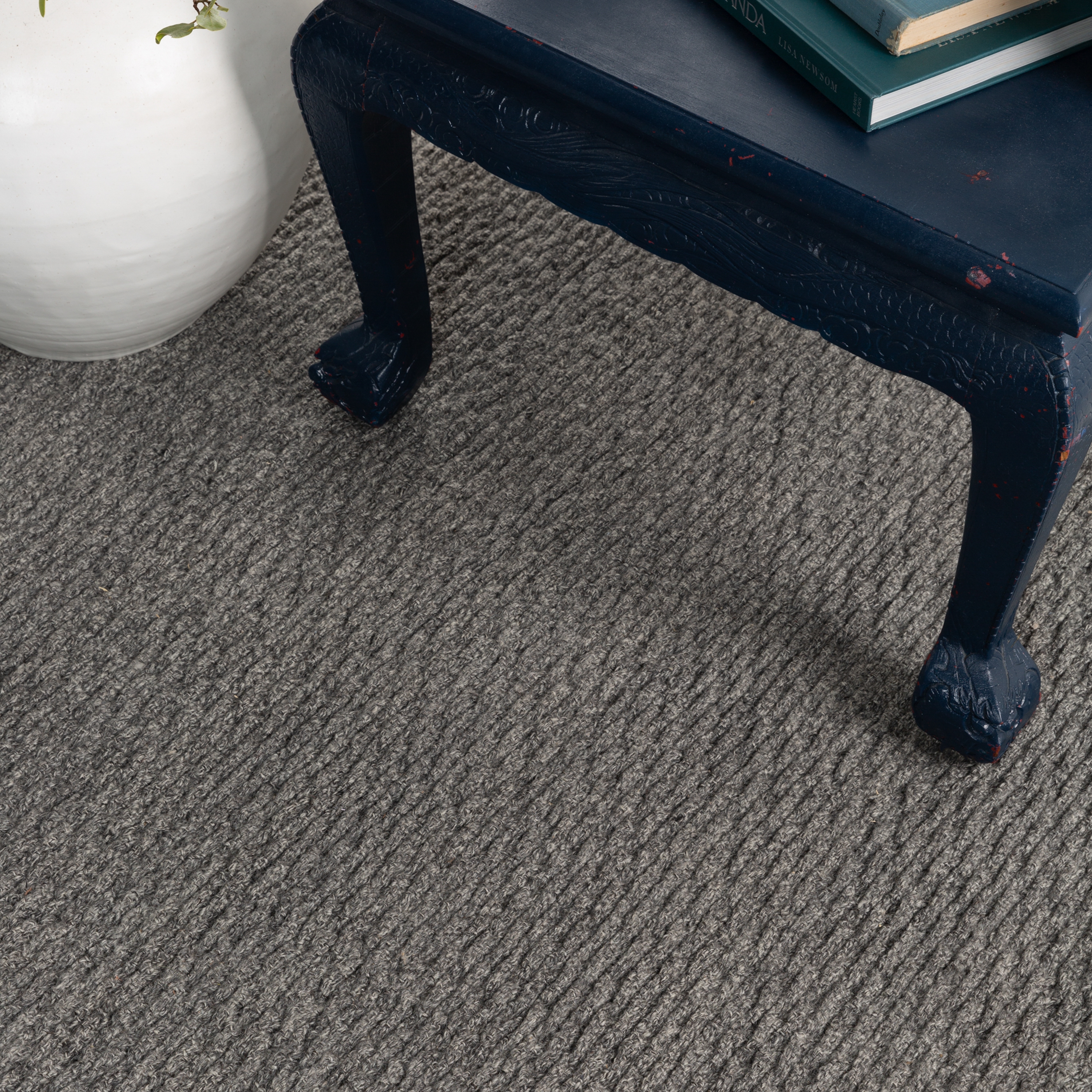 Windcroft Handmade Solid Gray Area Rug (6'X9') - Image 5