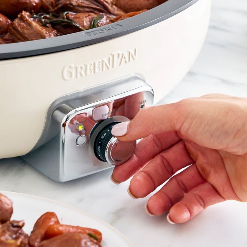 GreenPan ™ Elite Oval Electric Skillet in Cloud Cream - Image 4