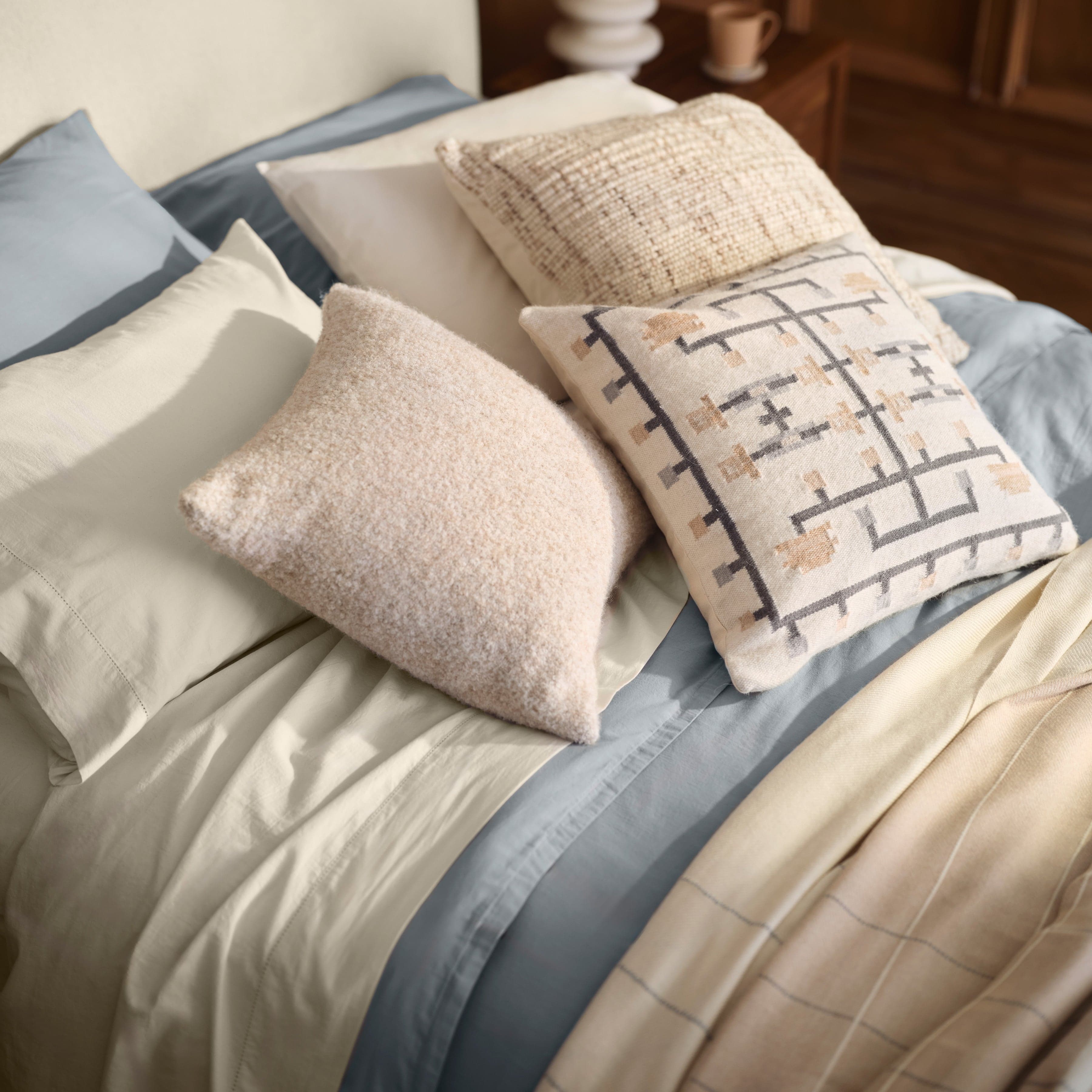 The Citizenry Stonewashed Organic Cotton Percale Duvet Cover | Full/Queen | Duvet Only | Ivory - Image 2