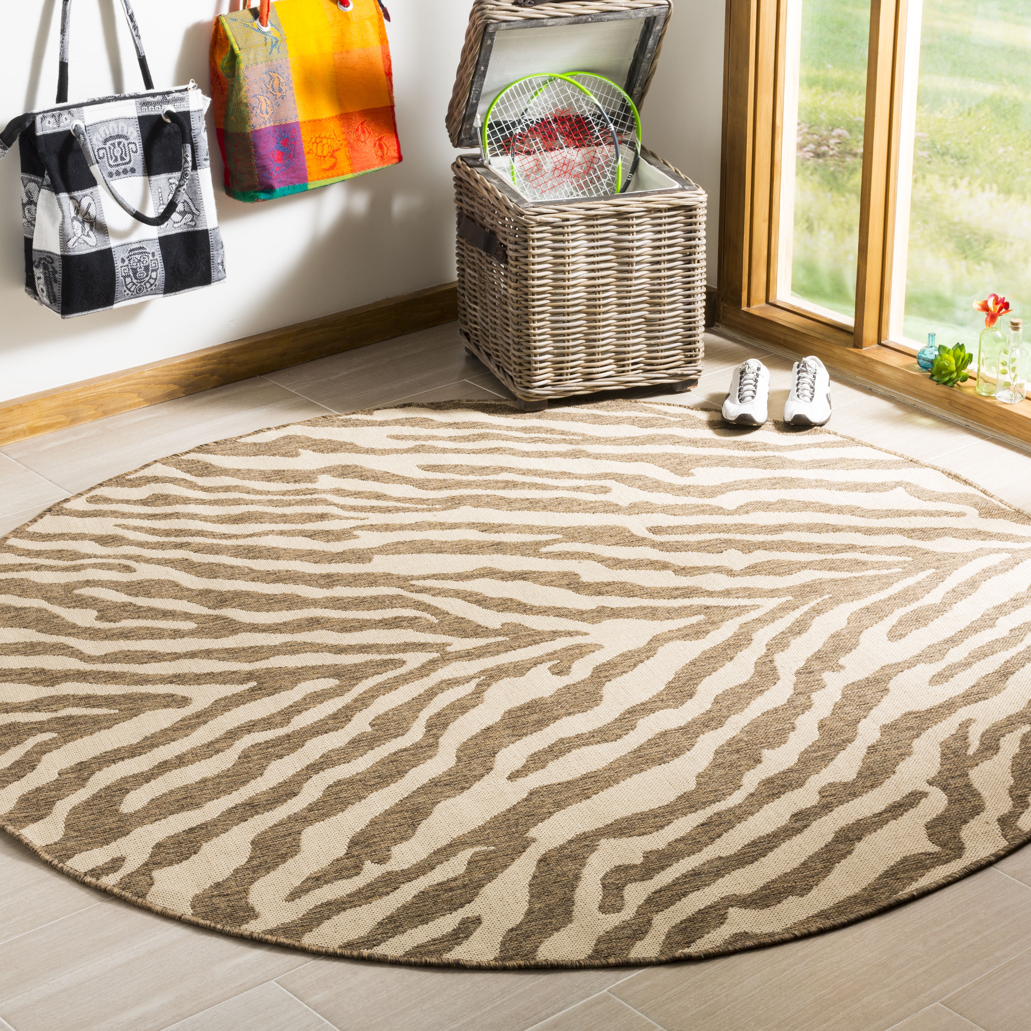 Arlo Home Indoor/Outdoor Woven Area Rug, LND182A, Cream/Beige,  6' 7" X 6' 7" Round - Image 1