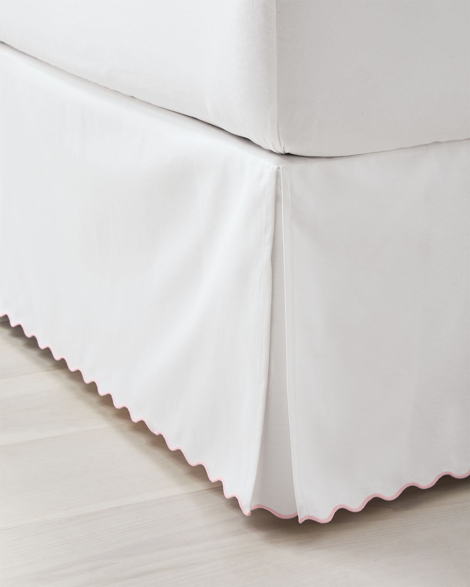 Wave Bedskirt