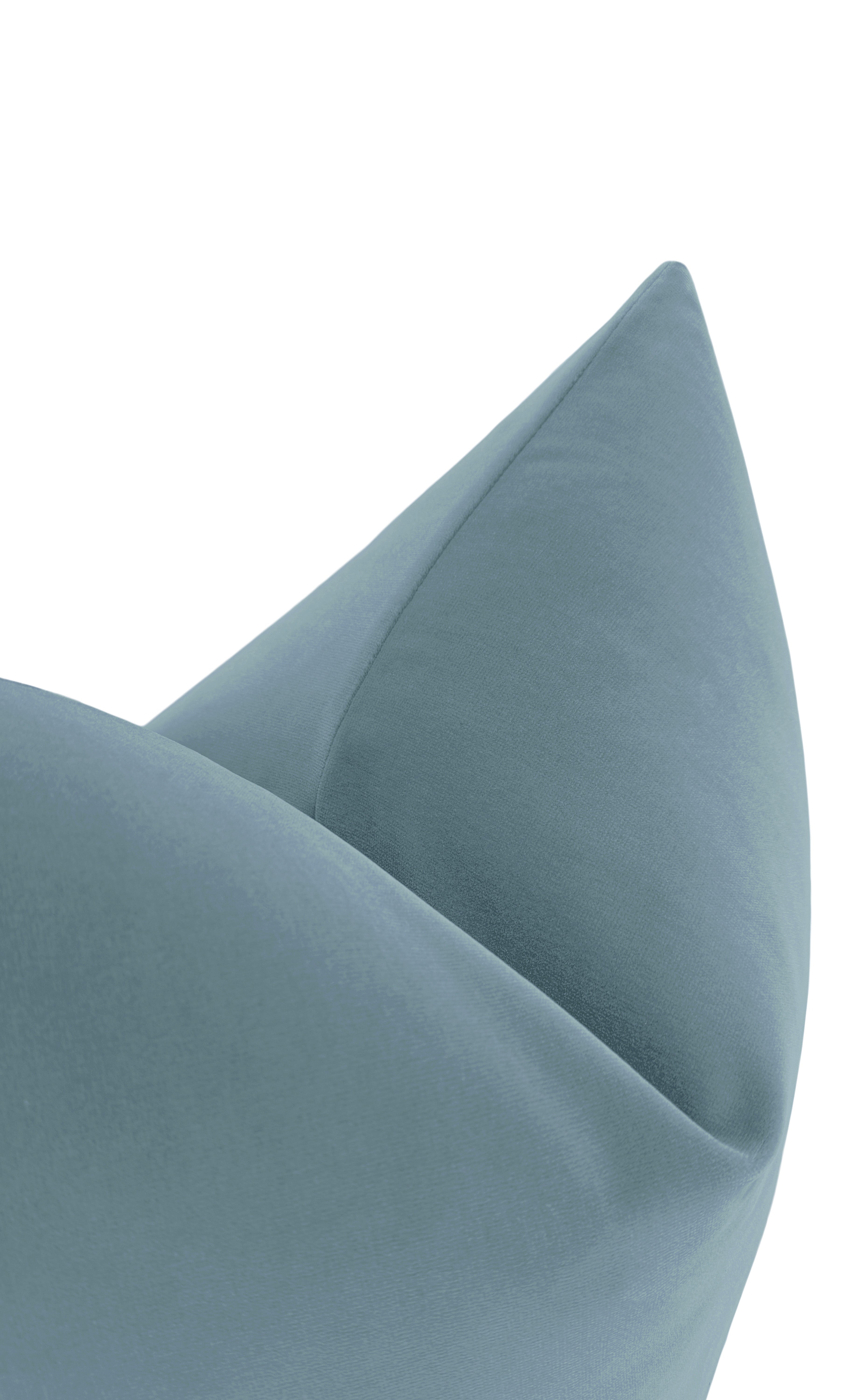 SIGNATURE VELVET // HYDRANGEA BLUE - 20" X 20" / Knife Edge - Image 1