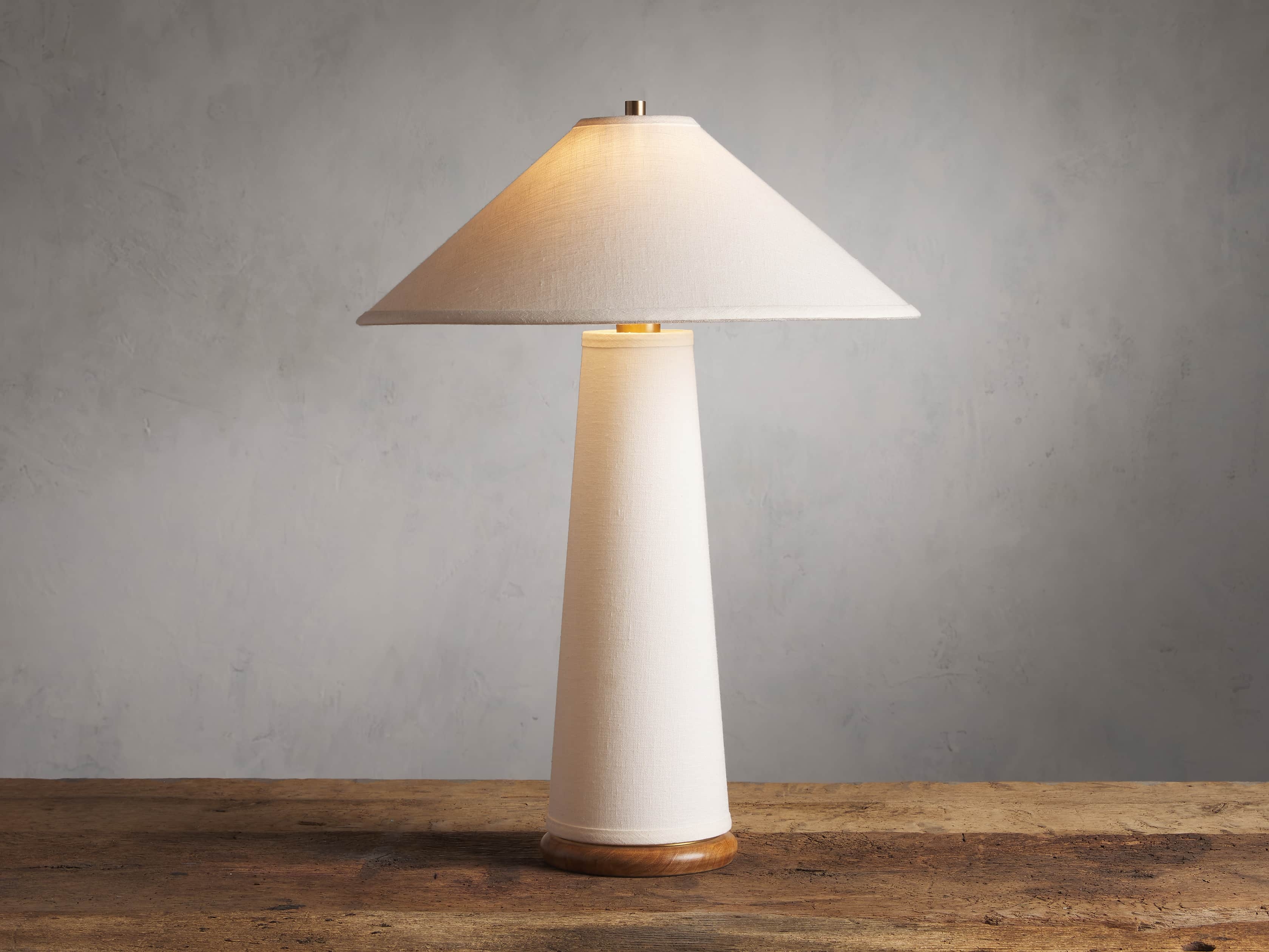 Ombra Table Lamp in Fabric White - Image 0