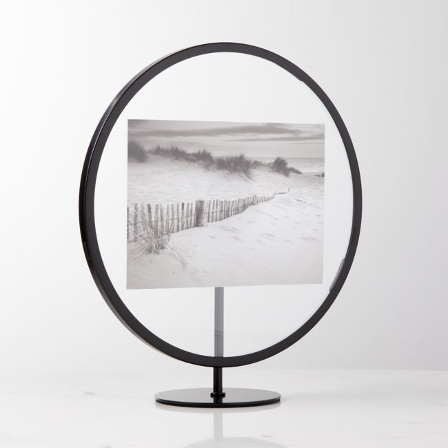 Infinity 5x7 Round Picture Frame - Image 0