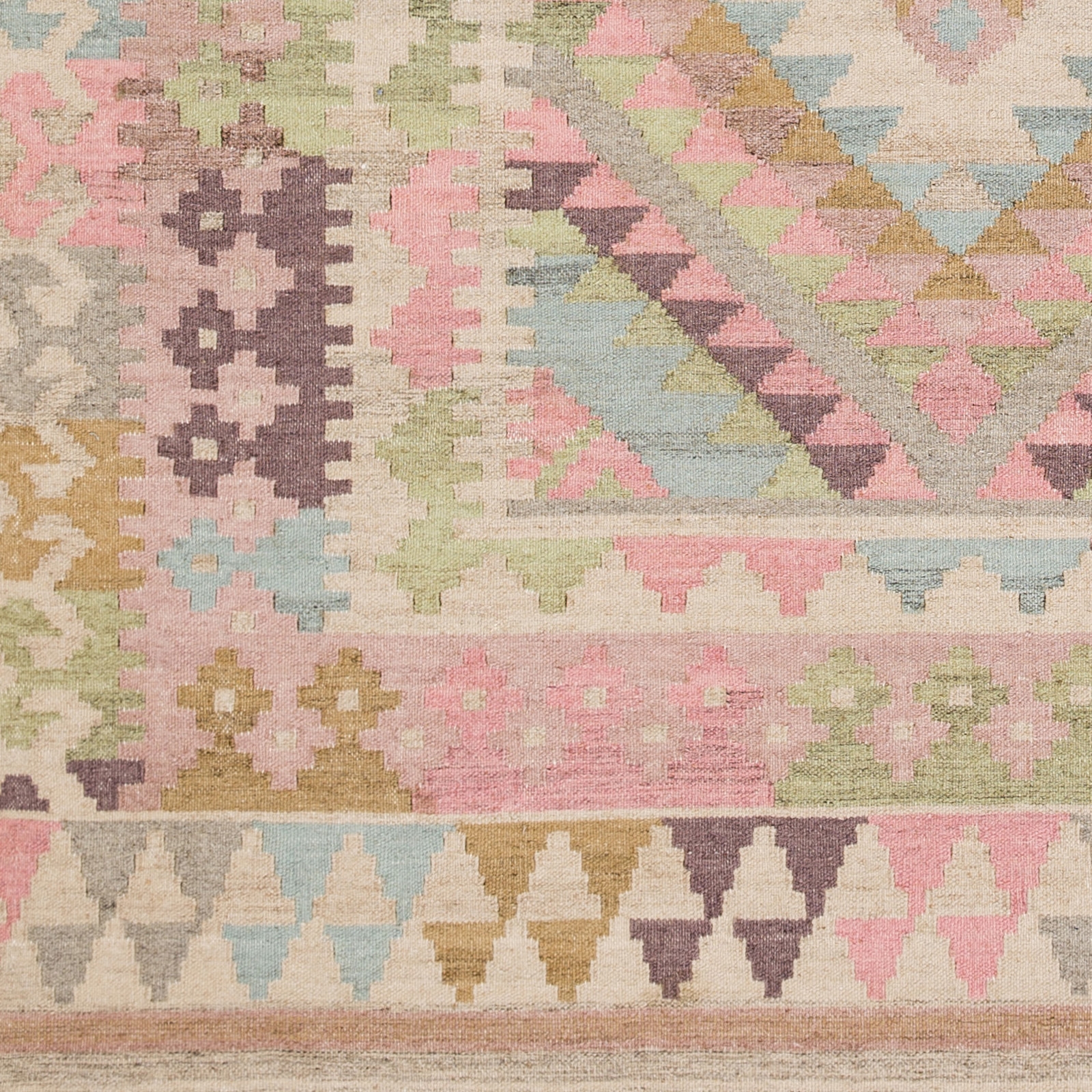 Adia Pink Indoor 2' x 3' Handmade Rug - Image 6