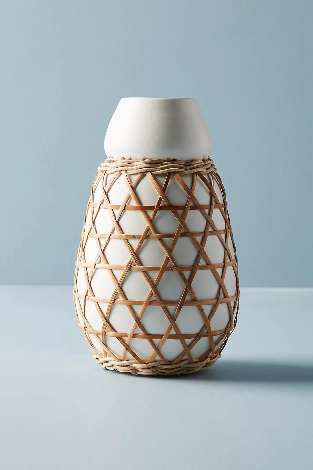 Woven Grass Vase - Image 0