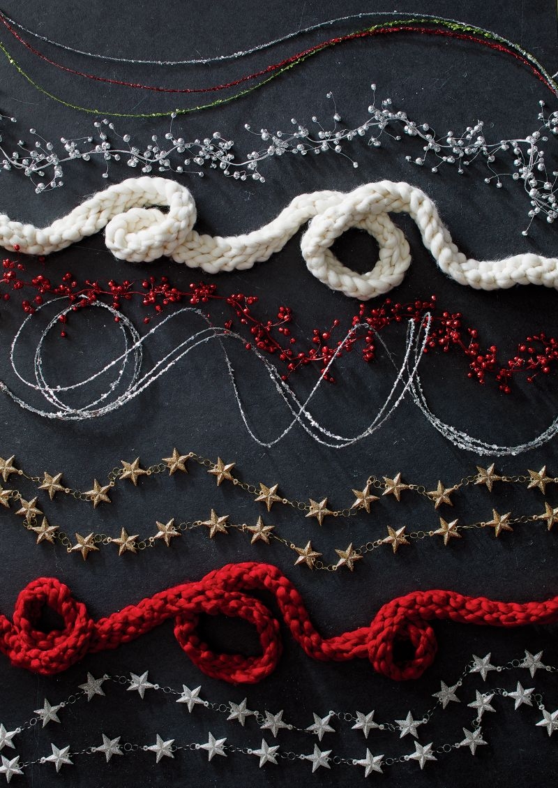 Jingle Bell Christmas Garland Gold 6' - Image 5