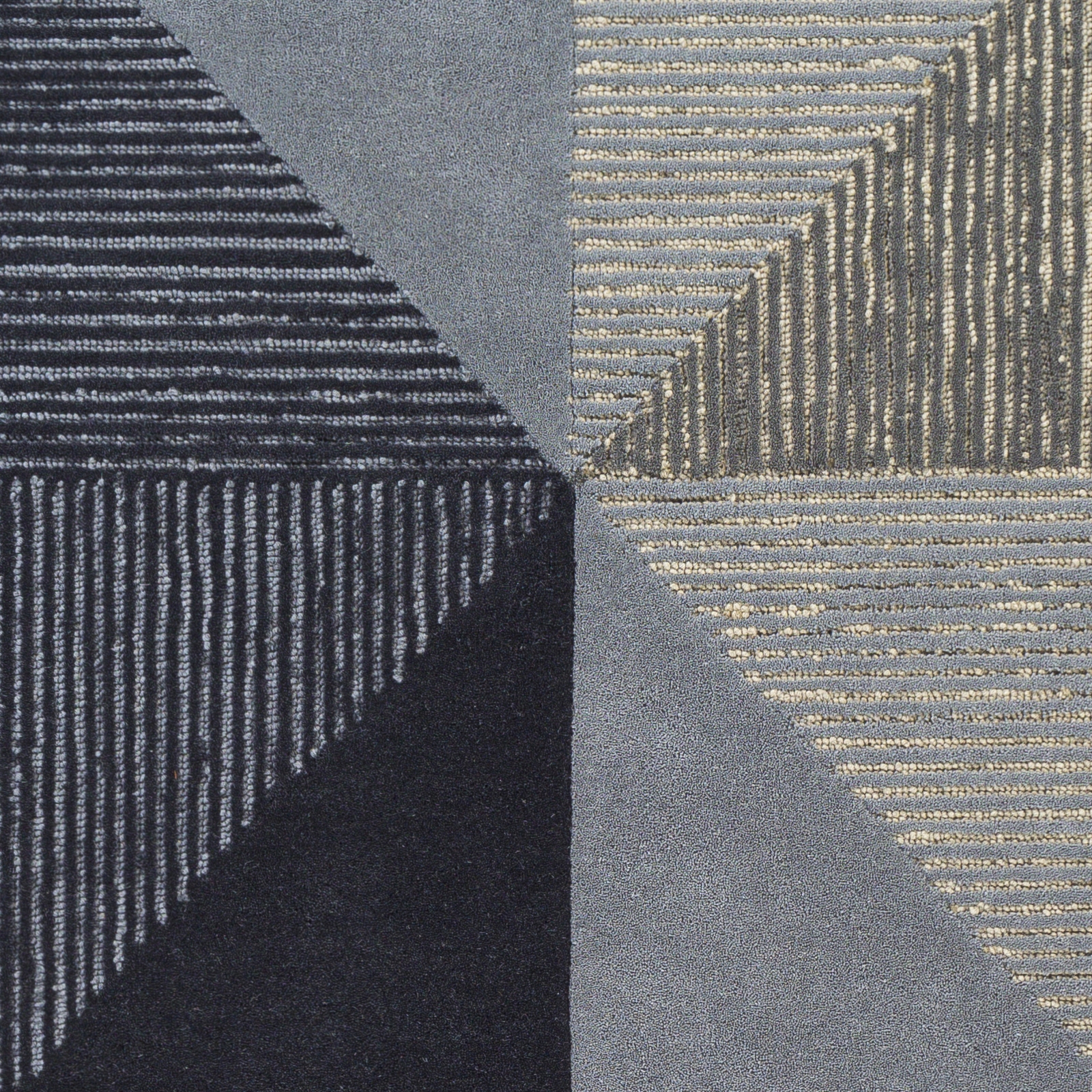 Kennedy Gray Indoor 4' x 6' Handmade Rug - Image 5