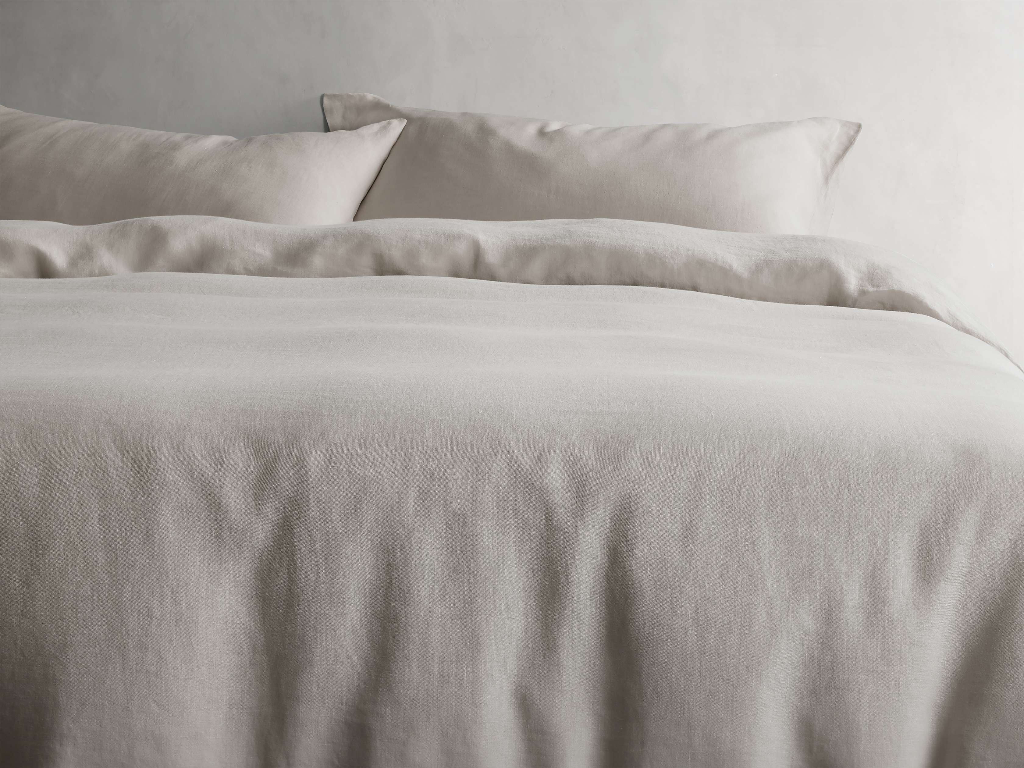 Italian Garment-Dyed Duvet Set Linen Queen in Natural - Image 0