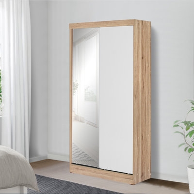 Nimalan Armoire - Image 0