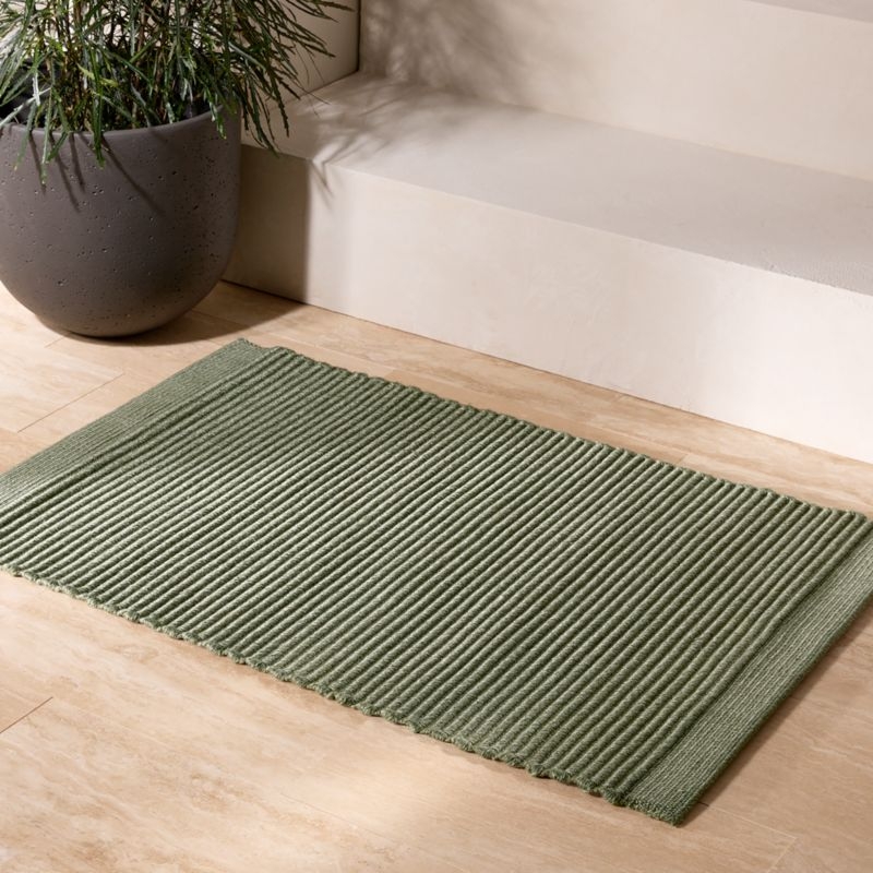 Diver Handwoven Ribbed Green Indoor/Outdoor Performance Doormat