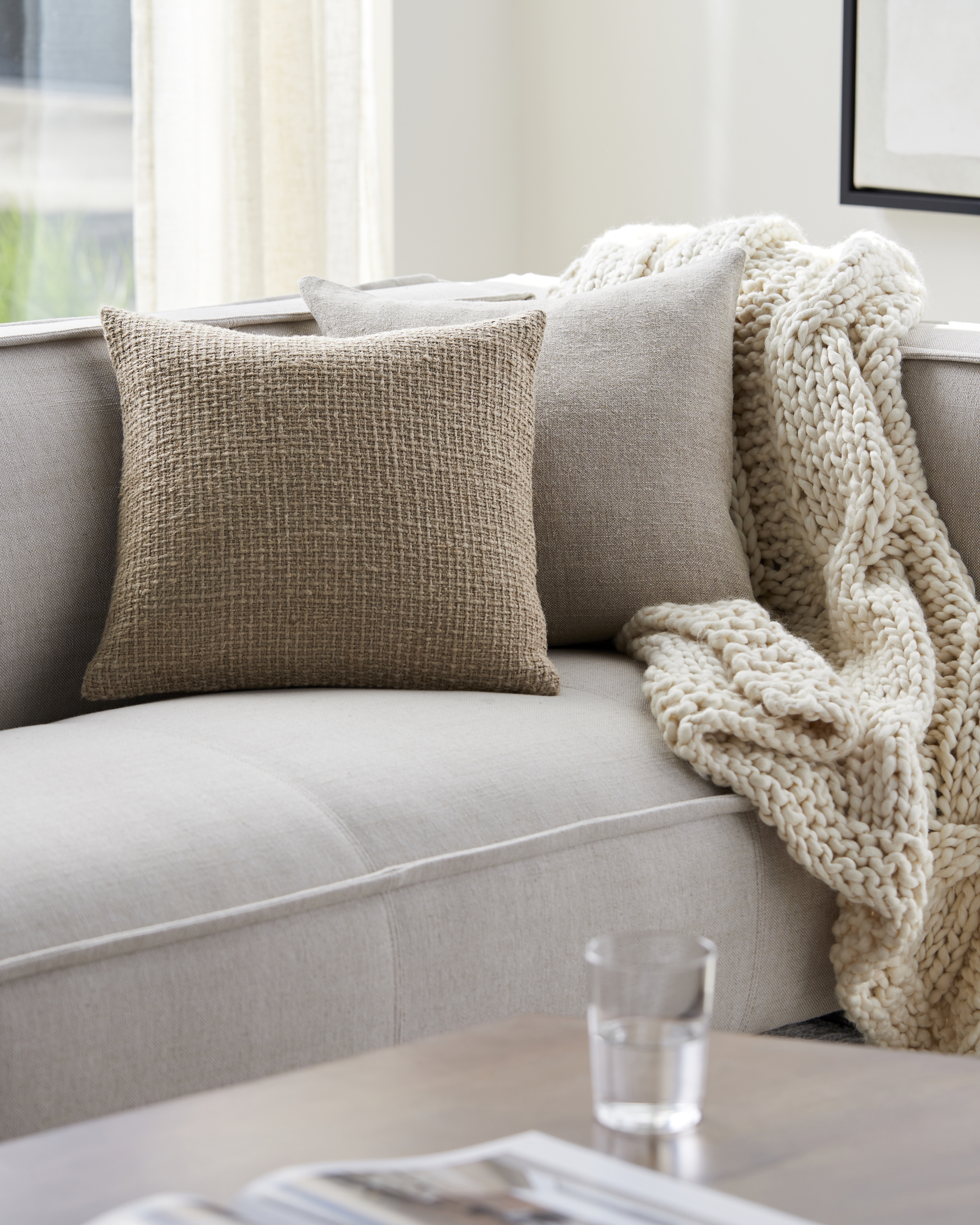 Thurstan THS-001 20"L x 20"W Pillow Cover - Image 1