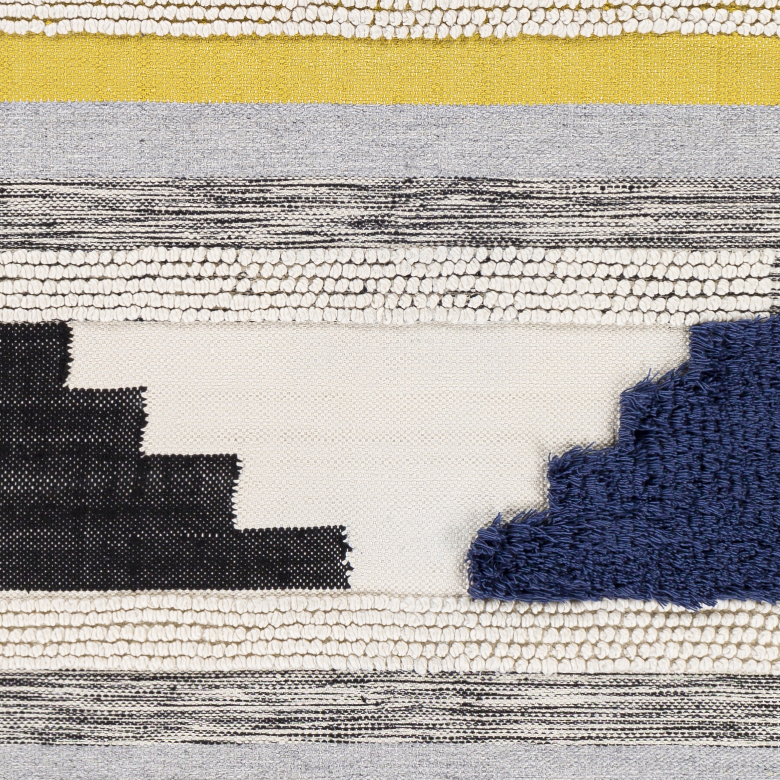 Yuva Beige Indoor 2'6" x 8' Handmade Rug - Image 4