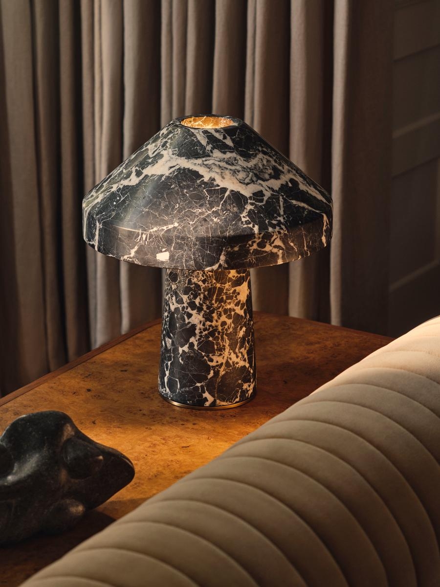 Jaya Table Lamp, US - Image 0