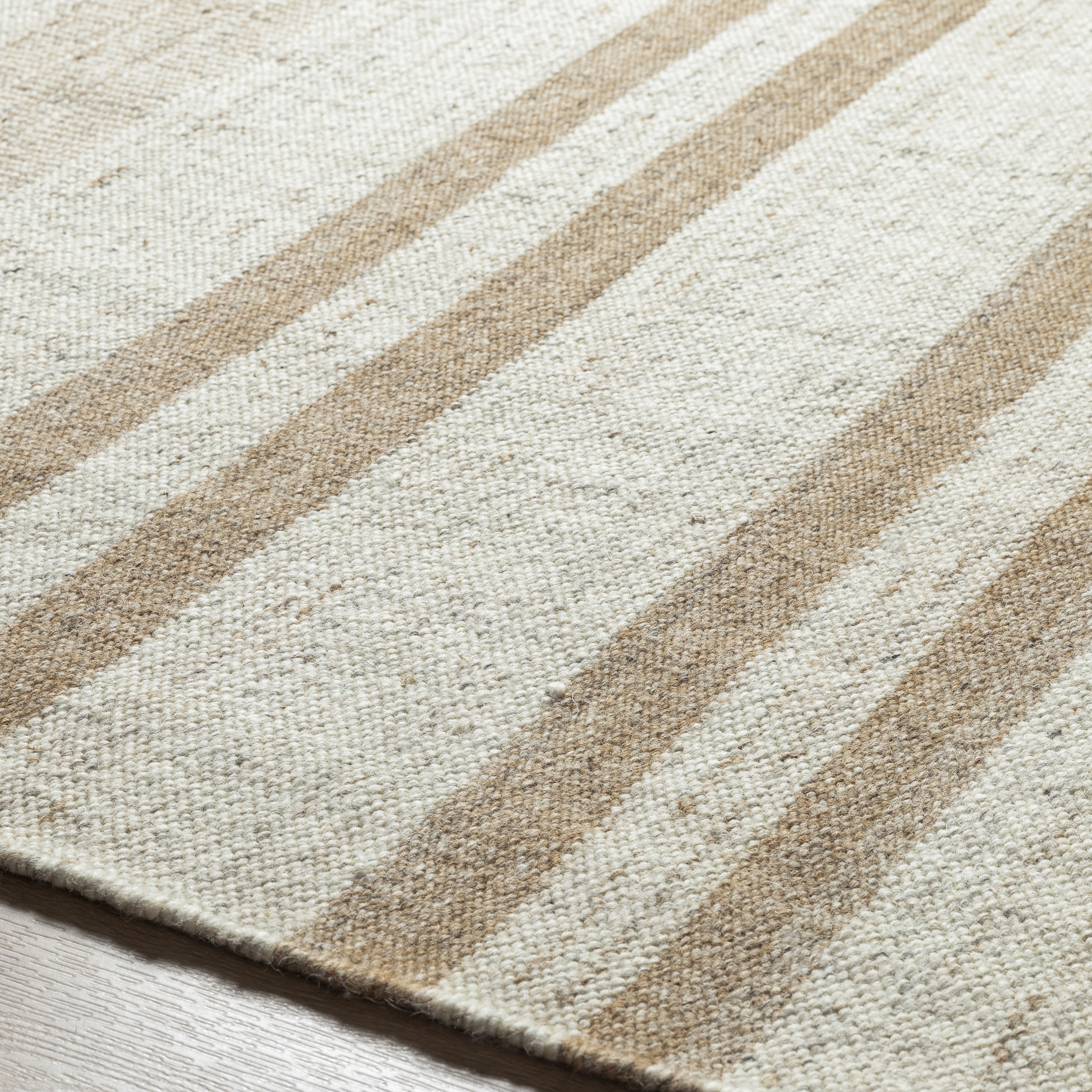 Livabliss Bolu Beige Indoor 5' x 7'6" Handmade Rug - Image 3