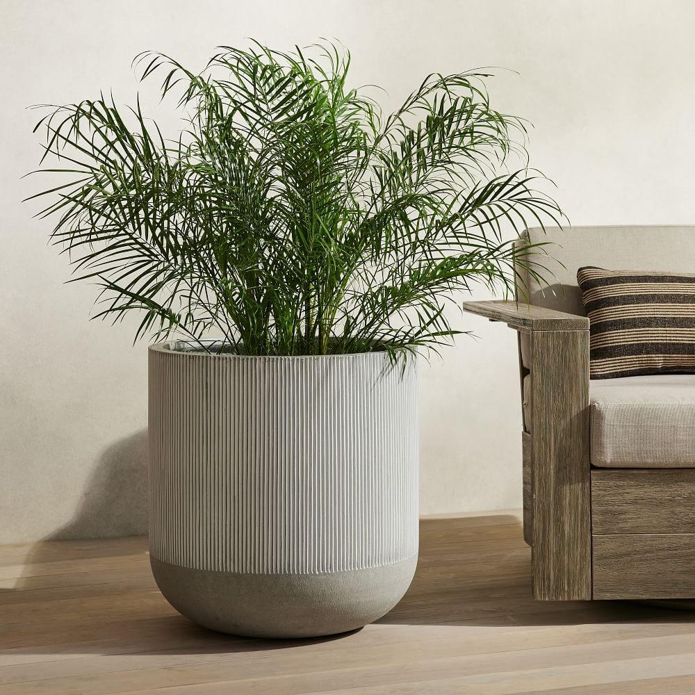 Textured Radius Ficonstone Indoor/Outdoor Planter, Large, 21.7"D x 22.4"H, Frost Gray - Image 0