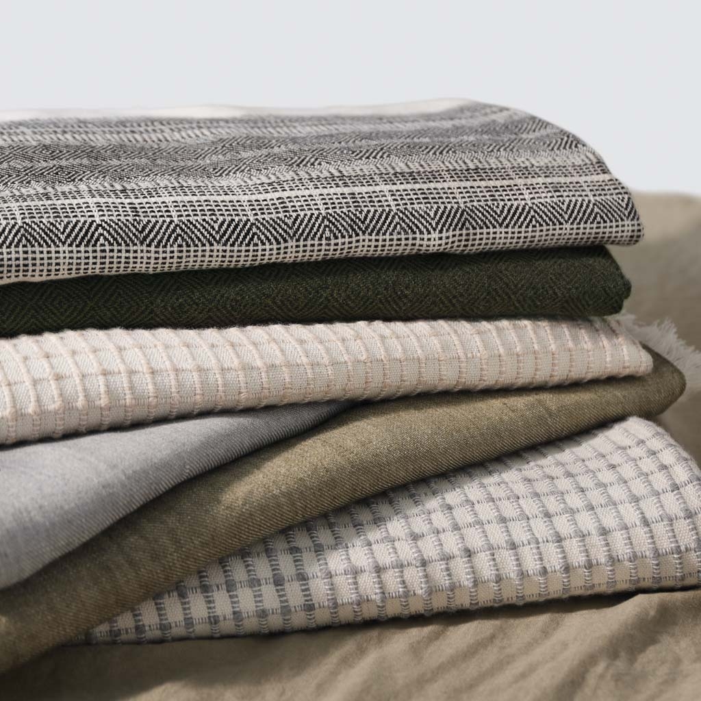 The Citizenry La Calle Alpaca Bed Blanket | Olive - Image 3