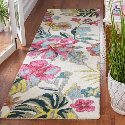 151 Area Rug In Ivory / Pink - Image 0