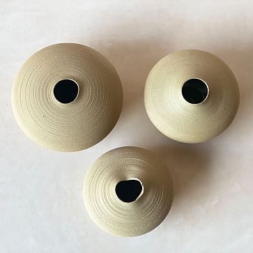 Round Vase, Raw Brown, Medium - Image 1