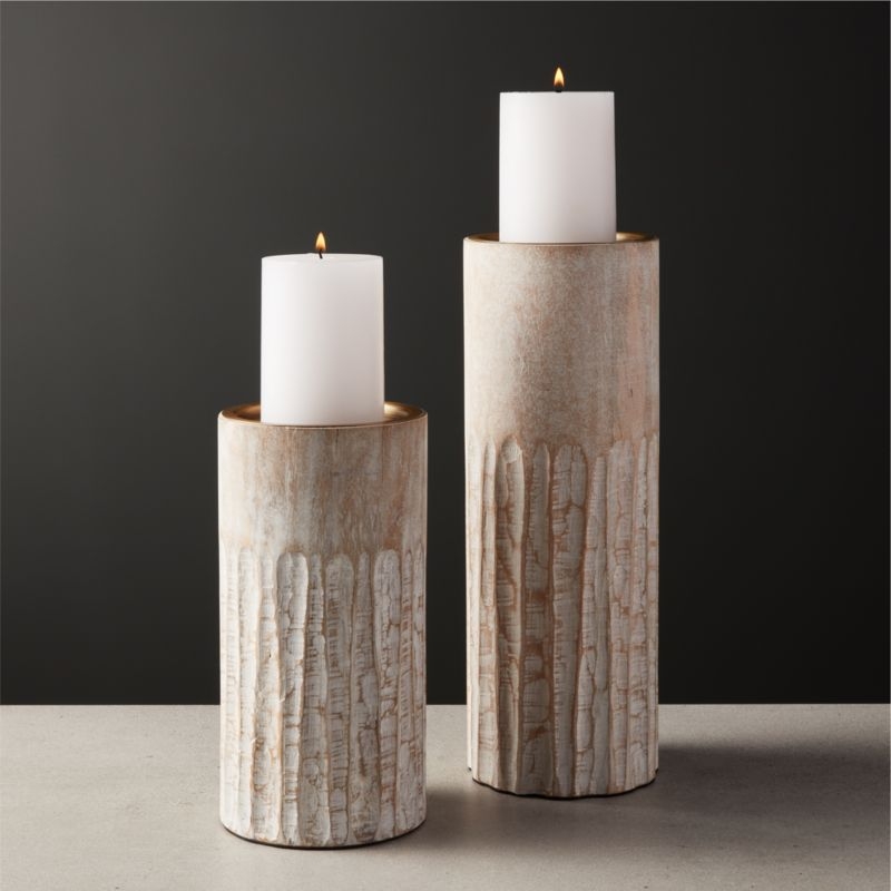 Notch Mango Wood Plllar Candle Holder Small - Image 1