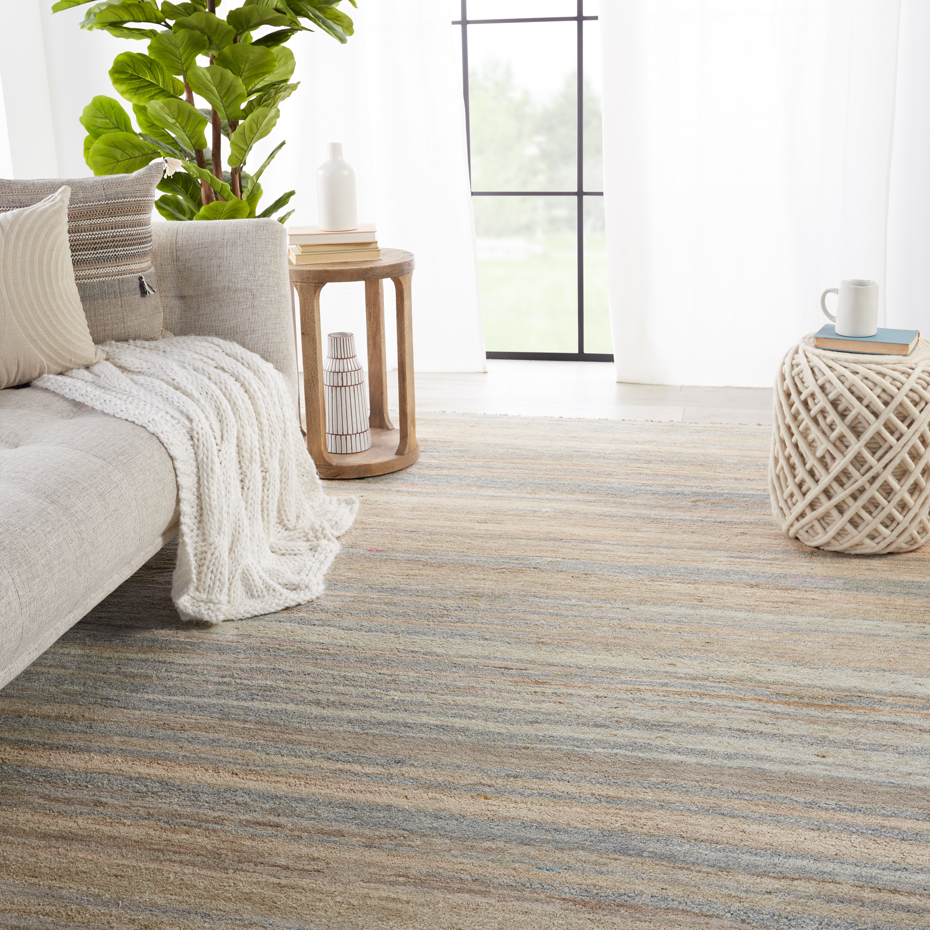 Paradis Hand-Knotted Abstract Beige/ Slate Area Rug (6'X9') - Image 4