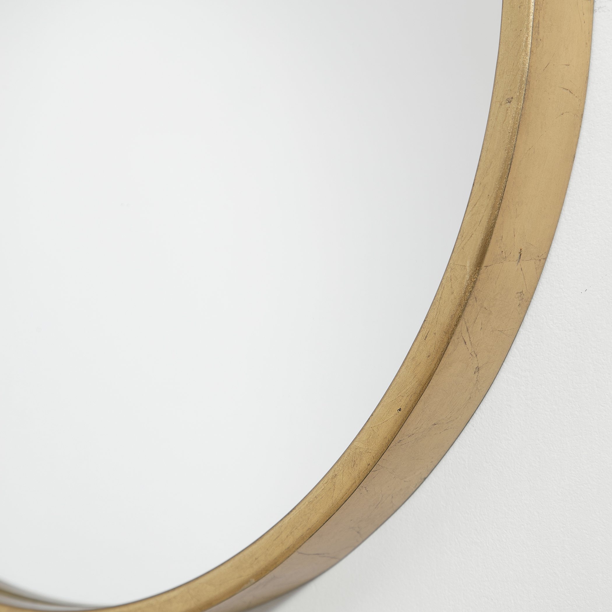 Varina Minimalist Gold Oval Mirror - Image 5