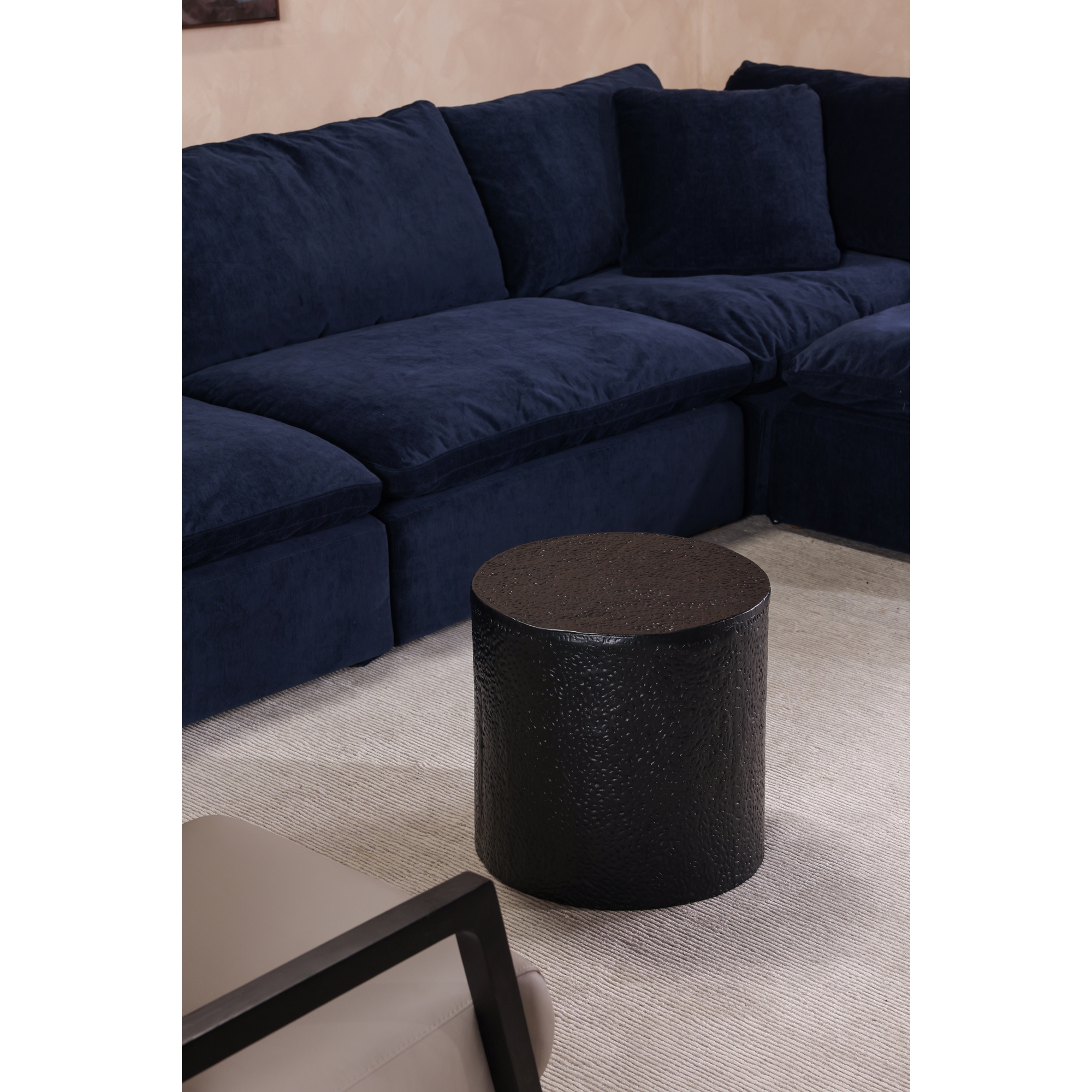 Aulo Side Table Black - Image 3