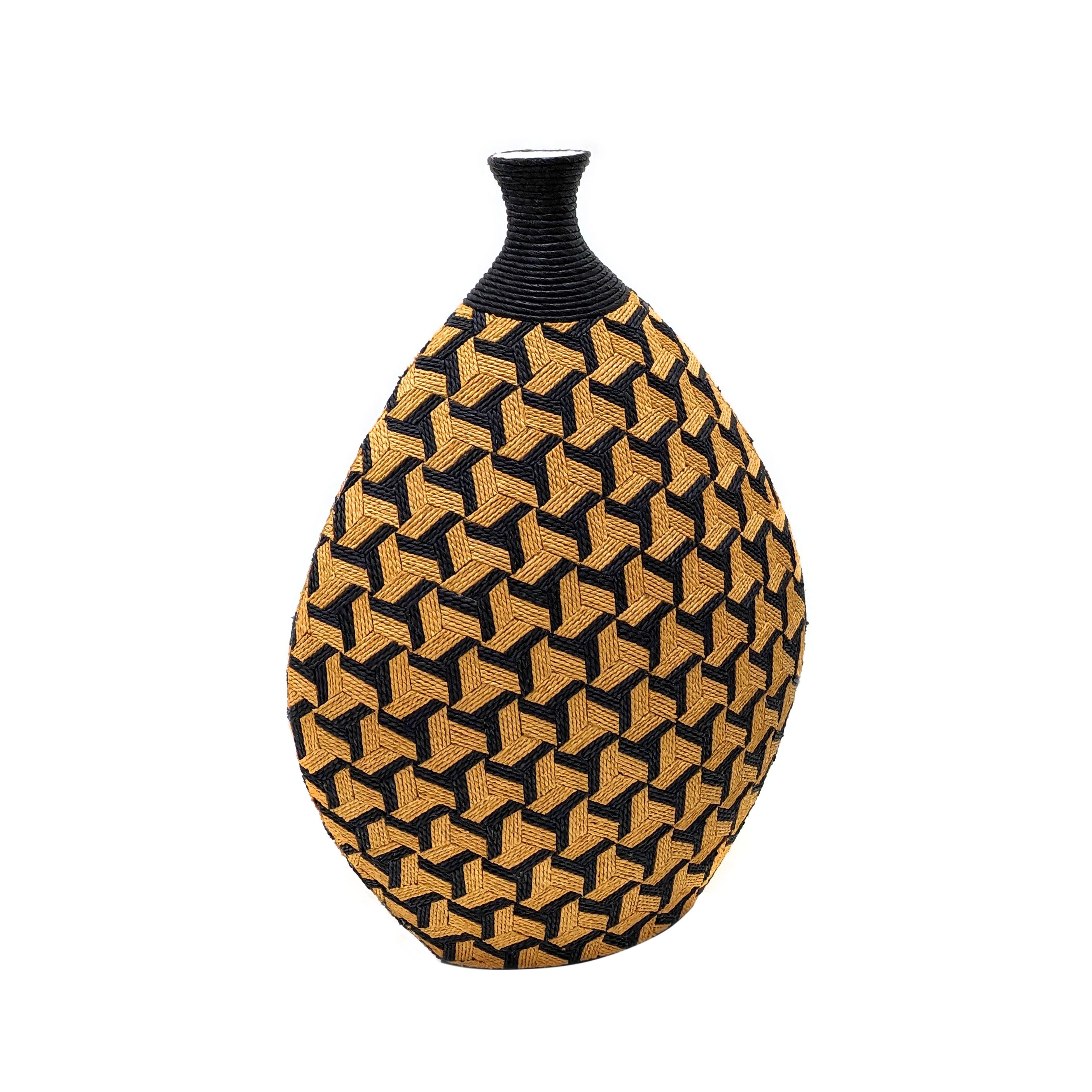 Jahia Geometric Vase - Image 2