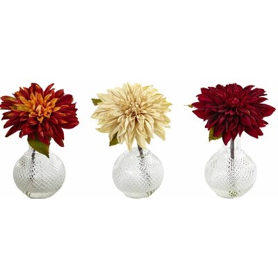 Dahlia Centerpieces in Vase - Image 0