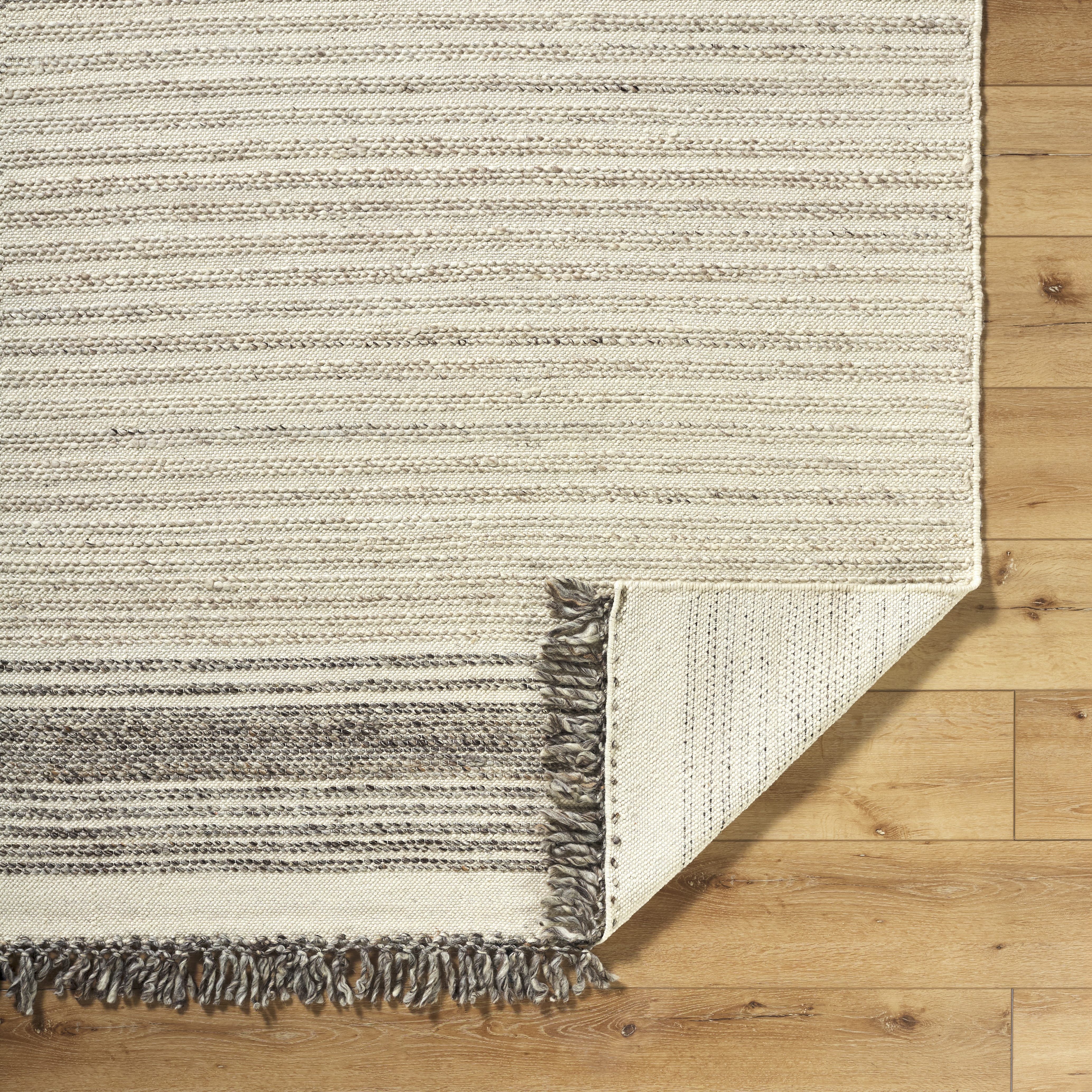 Lucie  Indoor 5' x 7'6" Handmade Rug - Image 3