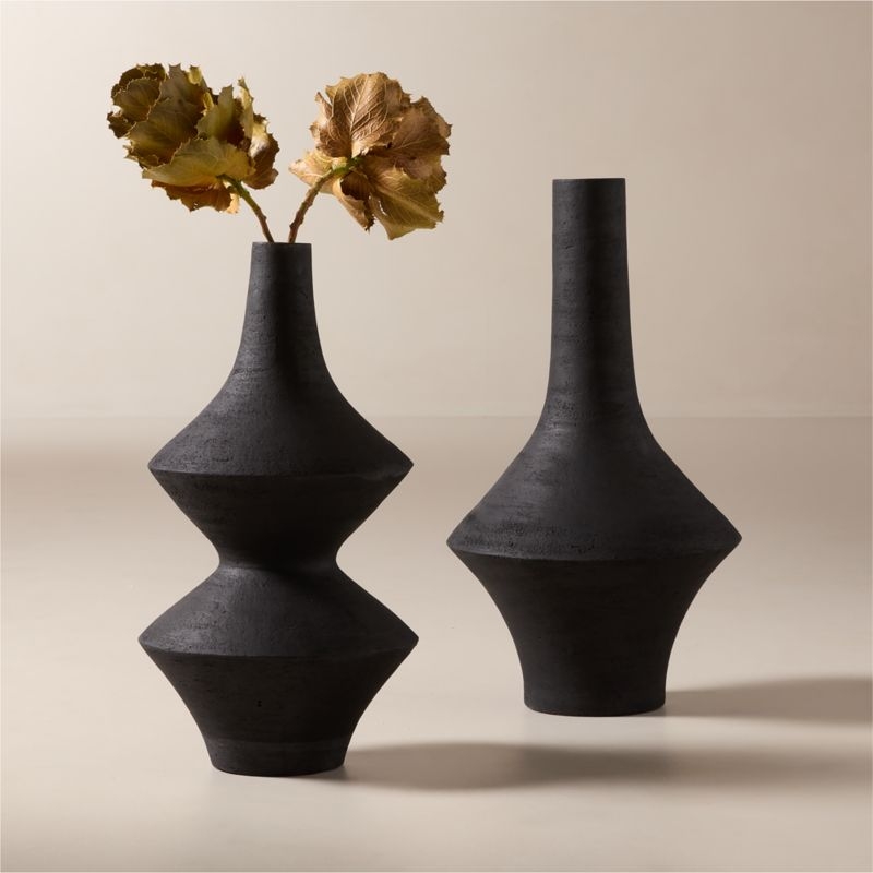 Cabo Black Terracotta Floor Vase - Image 3