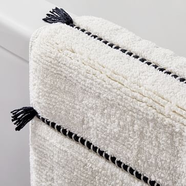 Tassel Stripe Bath Mat, White, 20"x34" - Image 1