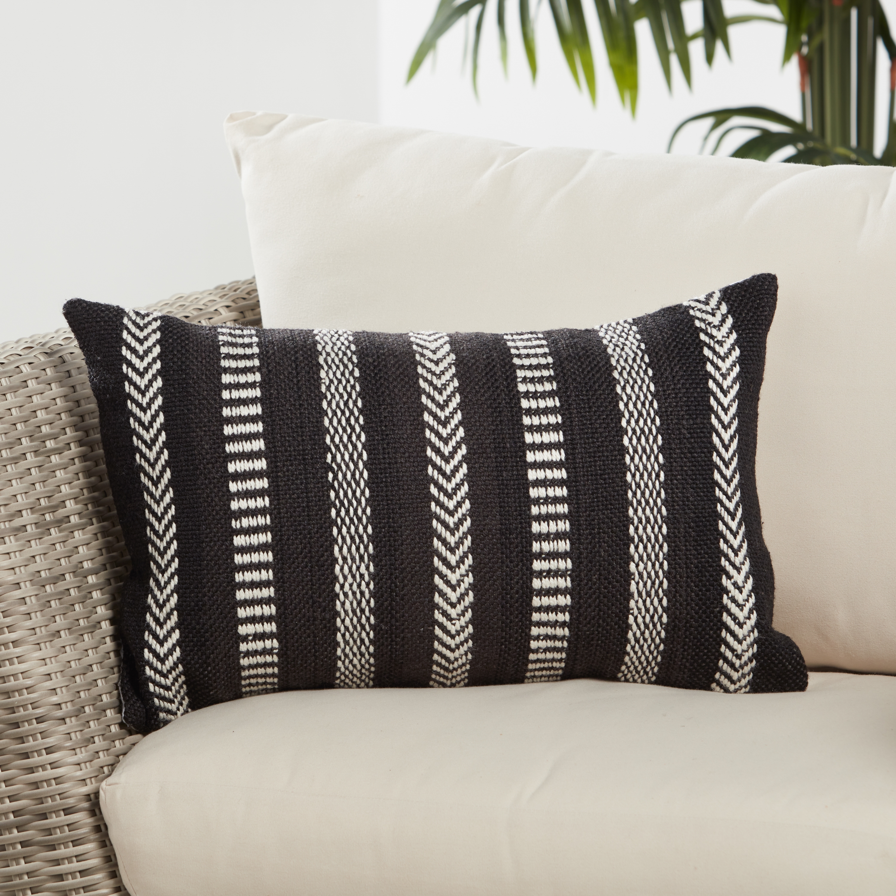 Design (US) Black 13"X21" Pillow I-O - Image 3