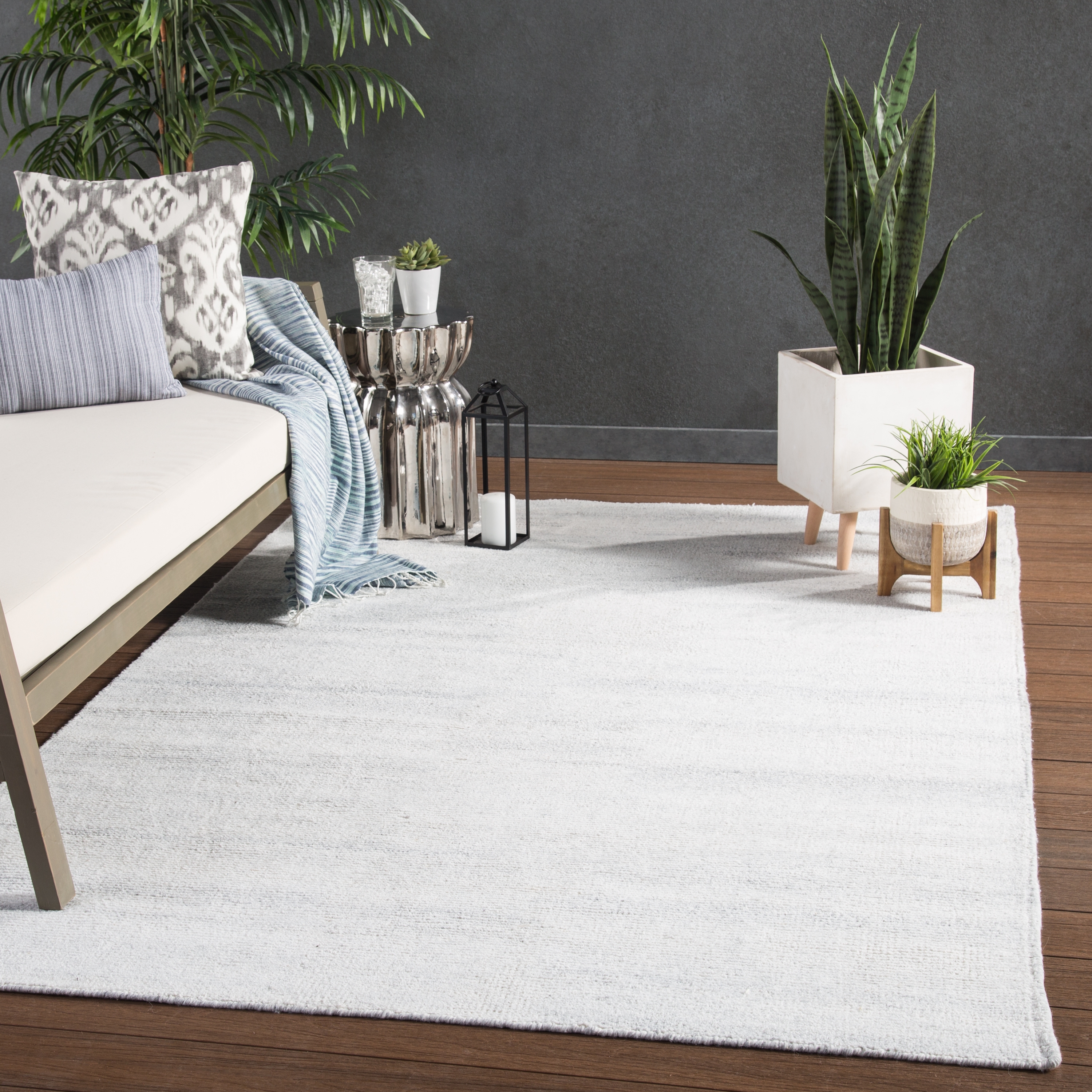 Limon Indoor/ Outdoor Solid White Runner Rug  (3'X10') - Image 5