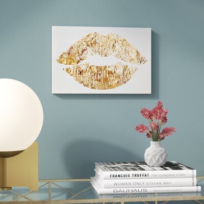 'Solid Kiss Fashion Art' Picture Frame Graphic Art on Paper - Image 0